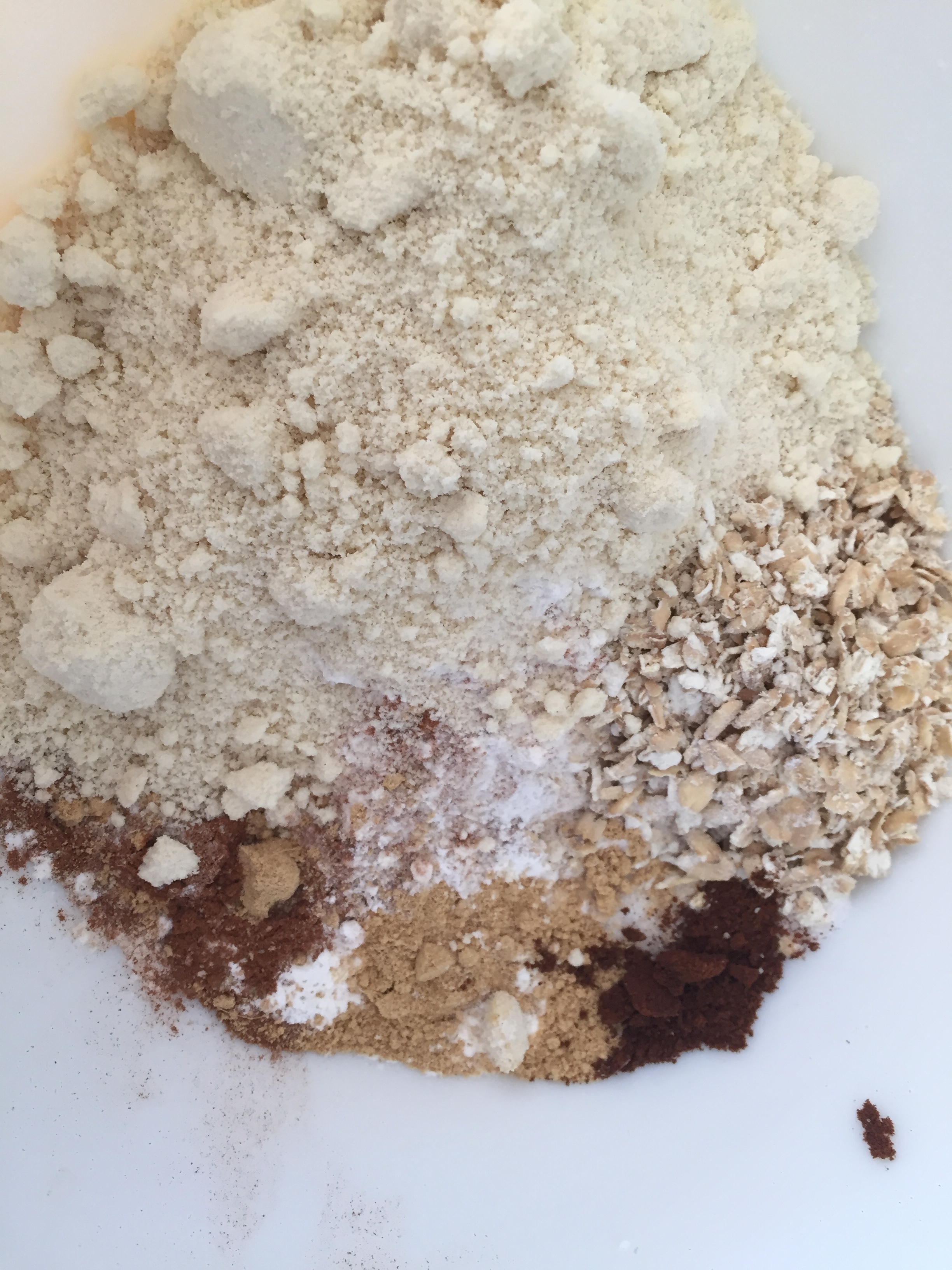 Almond meal/almond flour, spices, oats, and gluten-free flour.