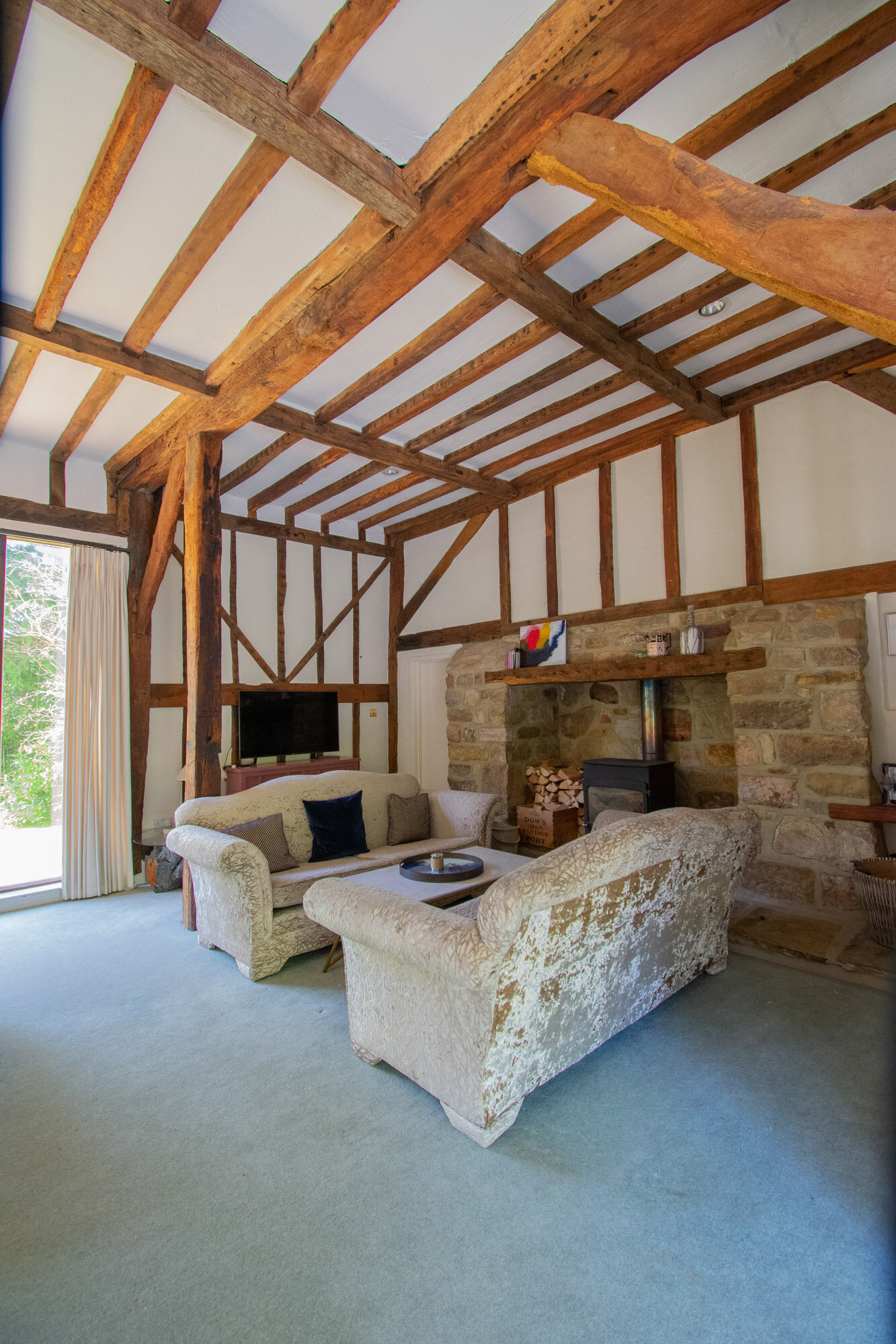 Acquisition of Grade II listed barn conversion 