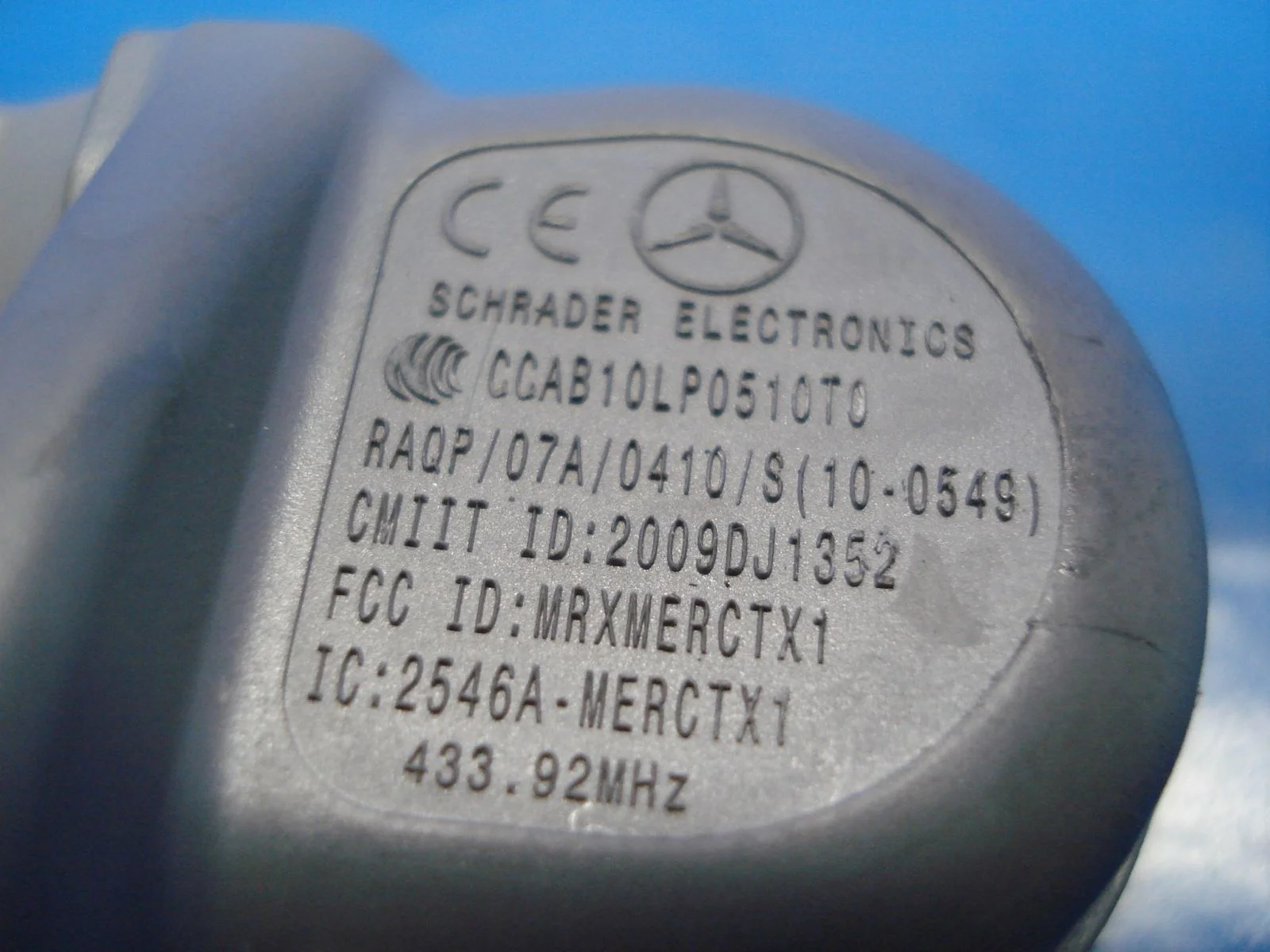 Fortwo Mercedes OEM Tire Pressure Monitor 02.JPG