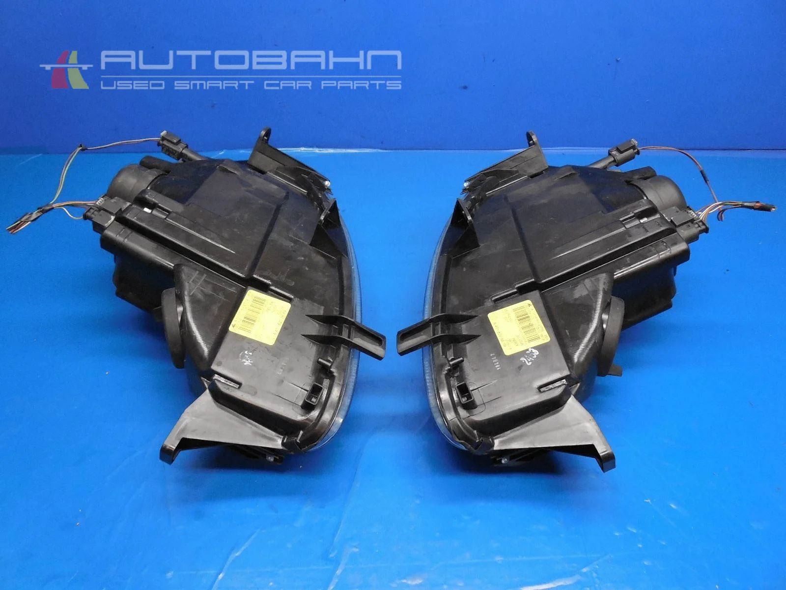 Fortwo Passion Pure 2008-2014 OEM Left & Right Halogen Headlights 09.jpg