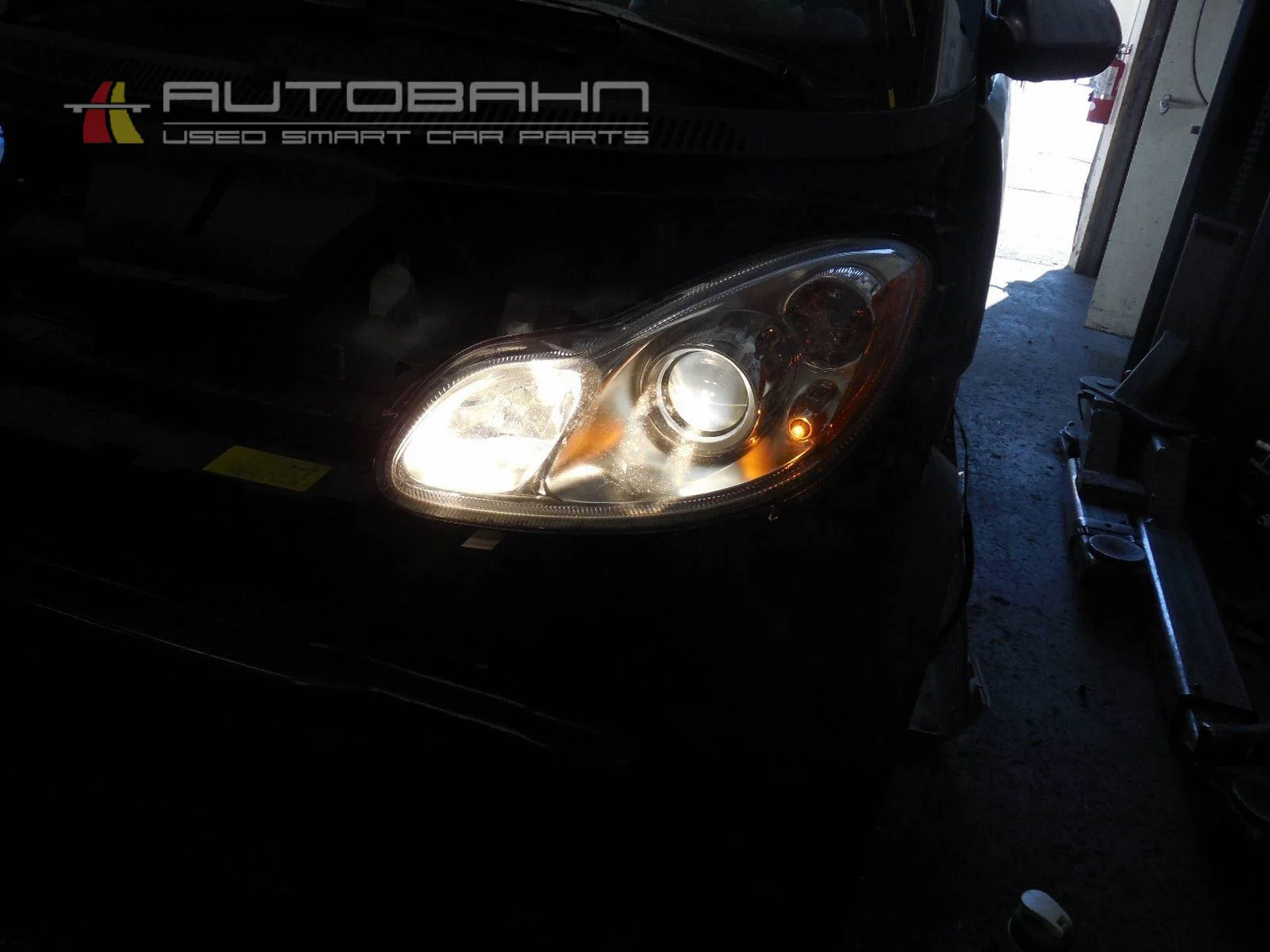 Fortwo & Passion & Pure OEM Left Side Halogen Headlight 10.jpg
