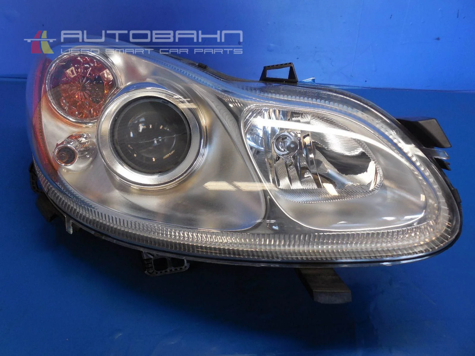 Fortwo & Passion & Pure OEM Right Side Halogen Headlight 02.jpg