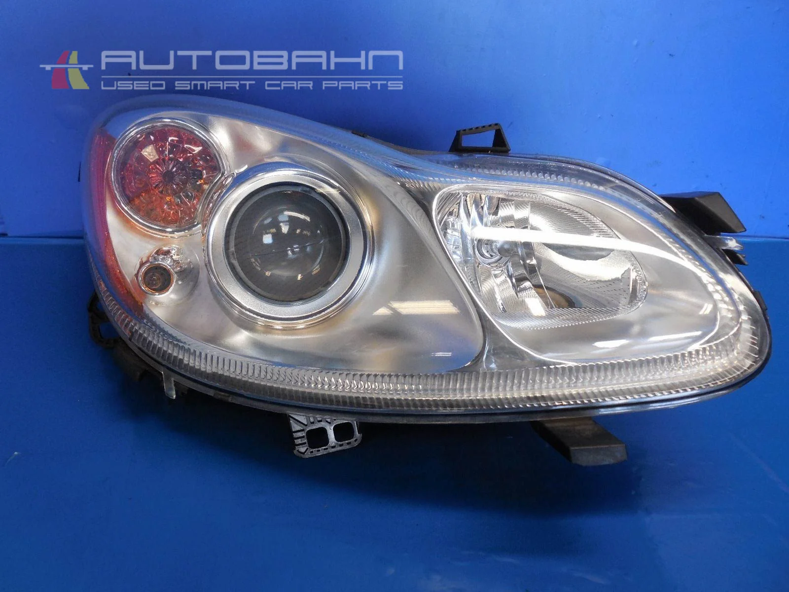 Fortwo & Passion & Pure OEM Right Side Halogen Headlight 01.jpg