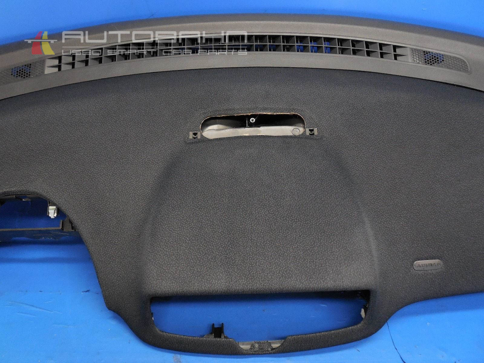 Fortwo OEM Black Dashboard with Airbag 03.jpg