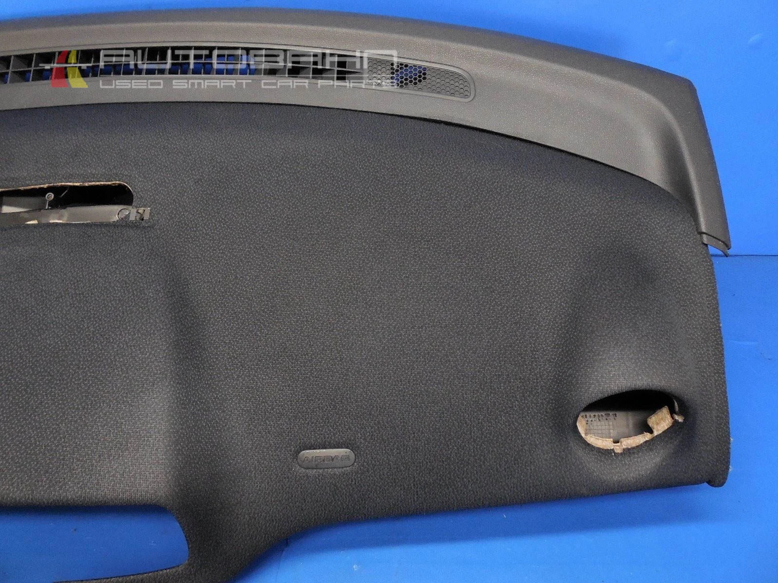 Fortwo OEM Black Dashboard with Airbag 04.jpg