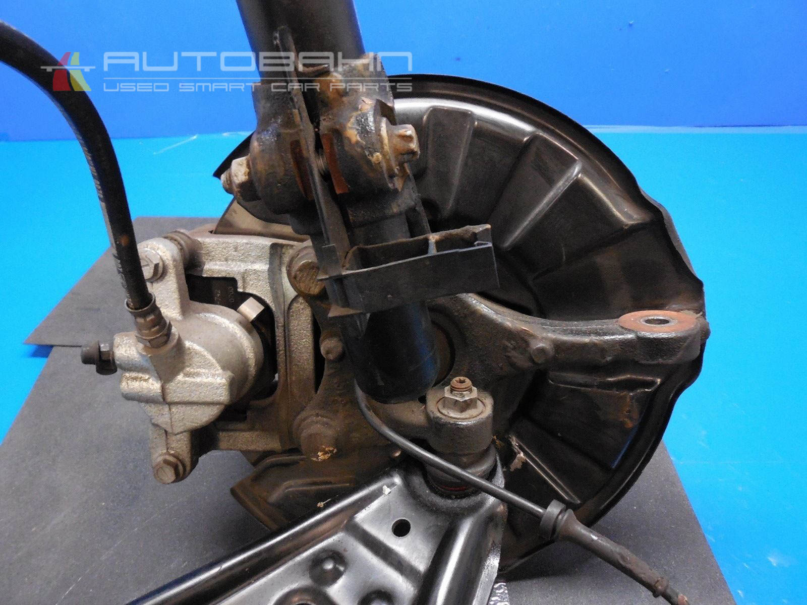 Fortwo OEM Front Left Control Arm-Spindle-Brake-Strut-Spring Assembly 04.jpg