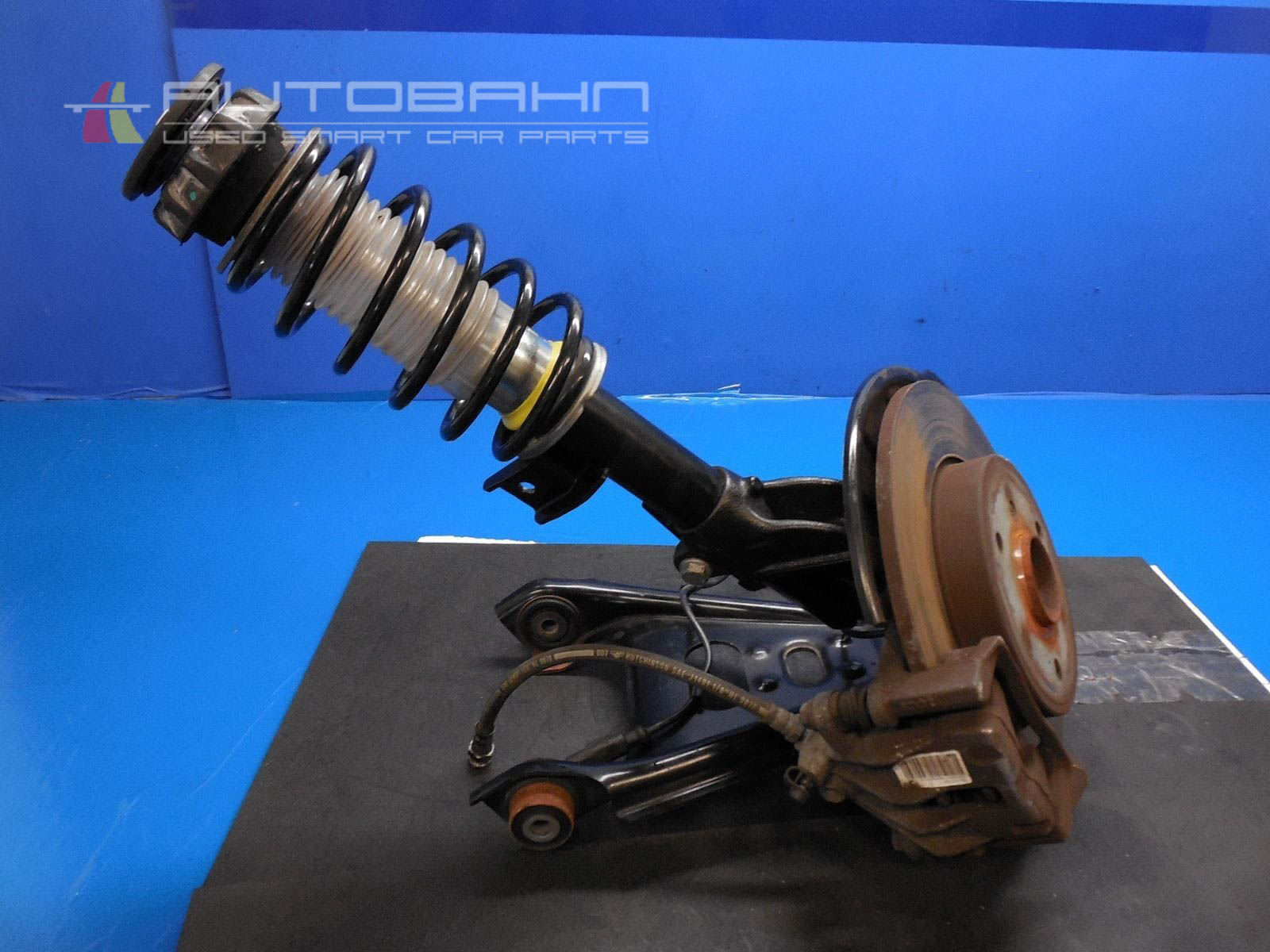 Fortwo OEM Front Right Control Arm-Spindle-Brake-Strut-Spring Assembly 10.jpg