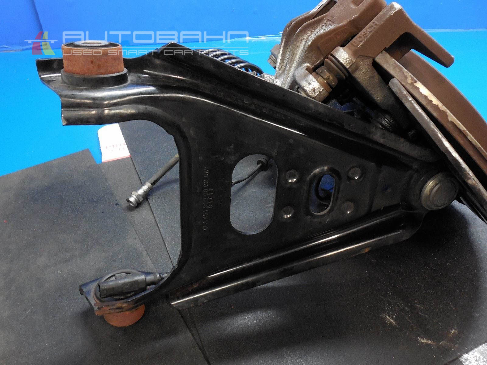 Fortwo OEM Front Right Control Arm-Spindle-Brake-Strut-Spring Assembly 11.jpg