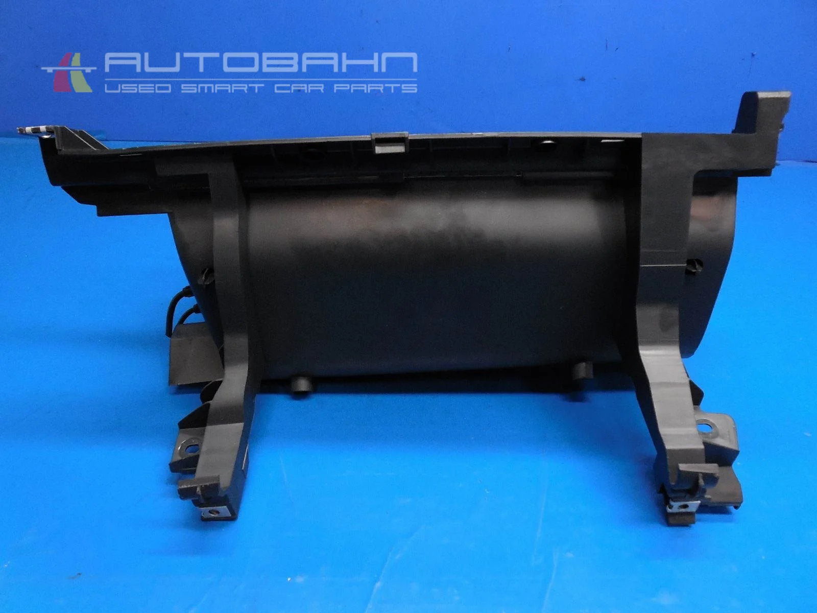 Fortwo OEM Glove Box with Door & Lock Cylinder 09.jpg