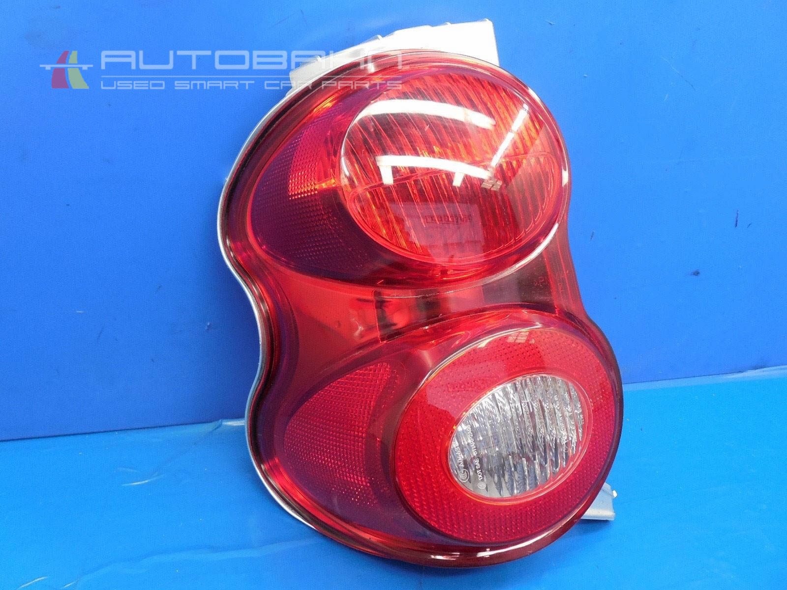 Fortwo OEM Left Drivers Side Tail Light + Bulbs 01.jpg
