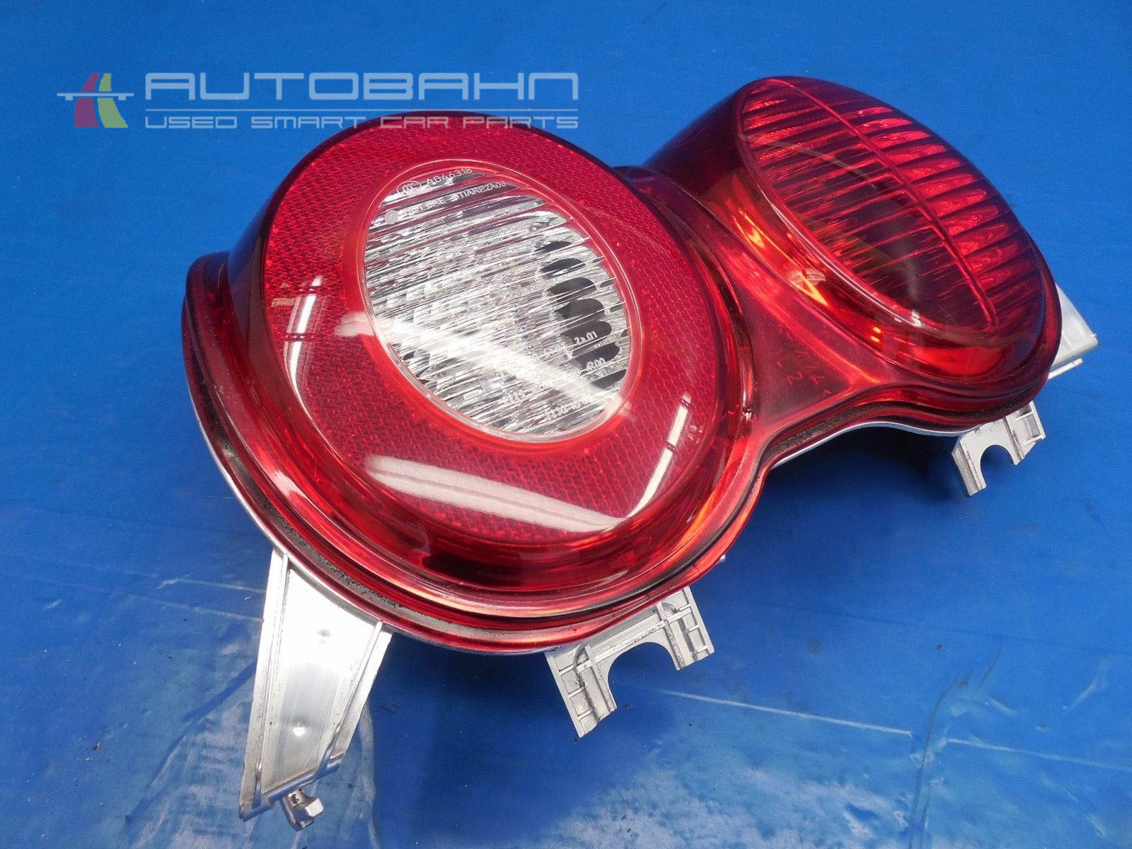 Fortwo OEM Left Drivers Side Tail Light + Bulbs 02.jpg