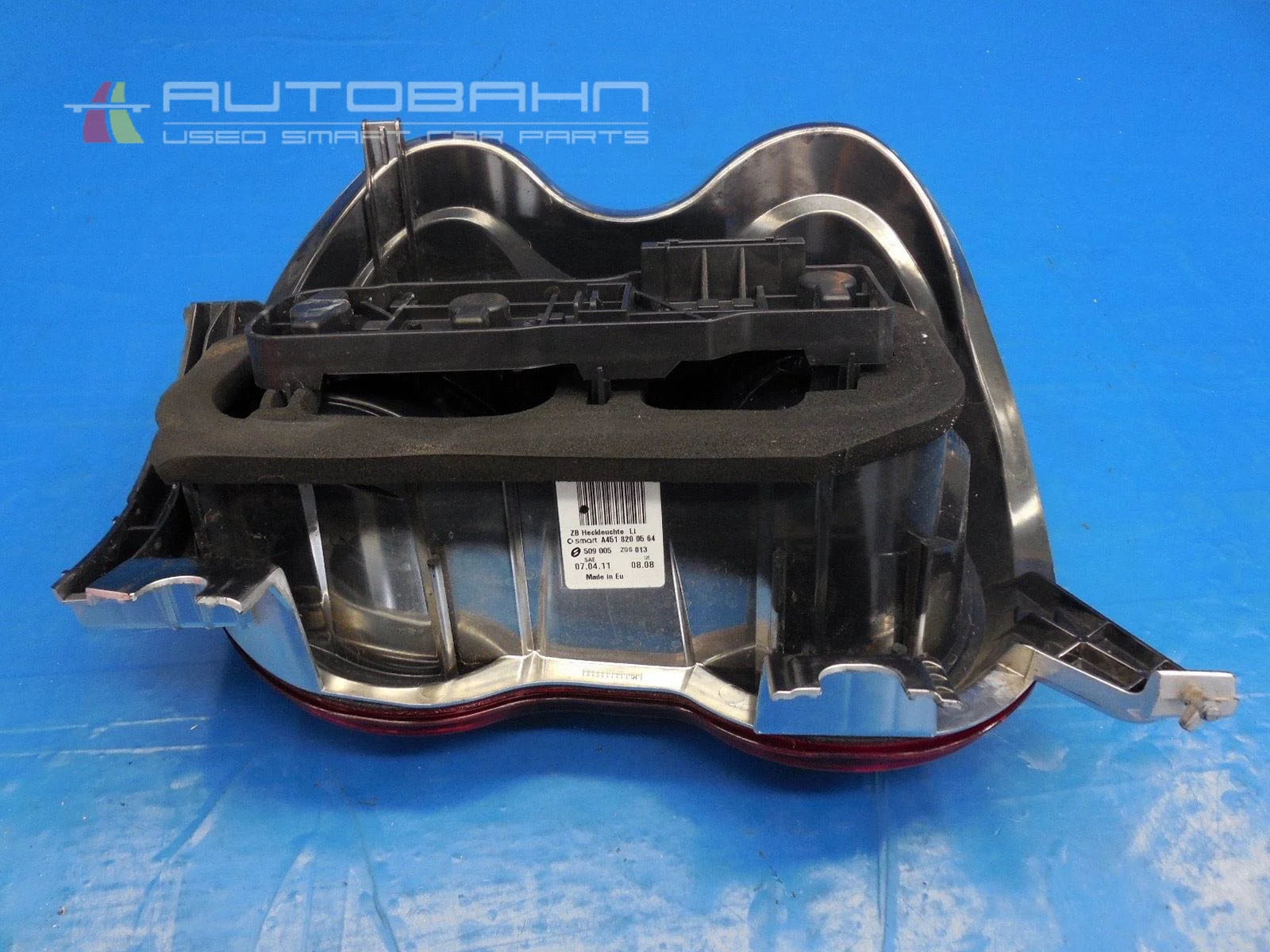 Fortwo OEM Left Drivers Side Tail Light + Bulbs 05.jpg
