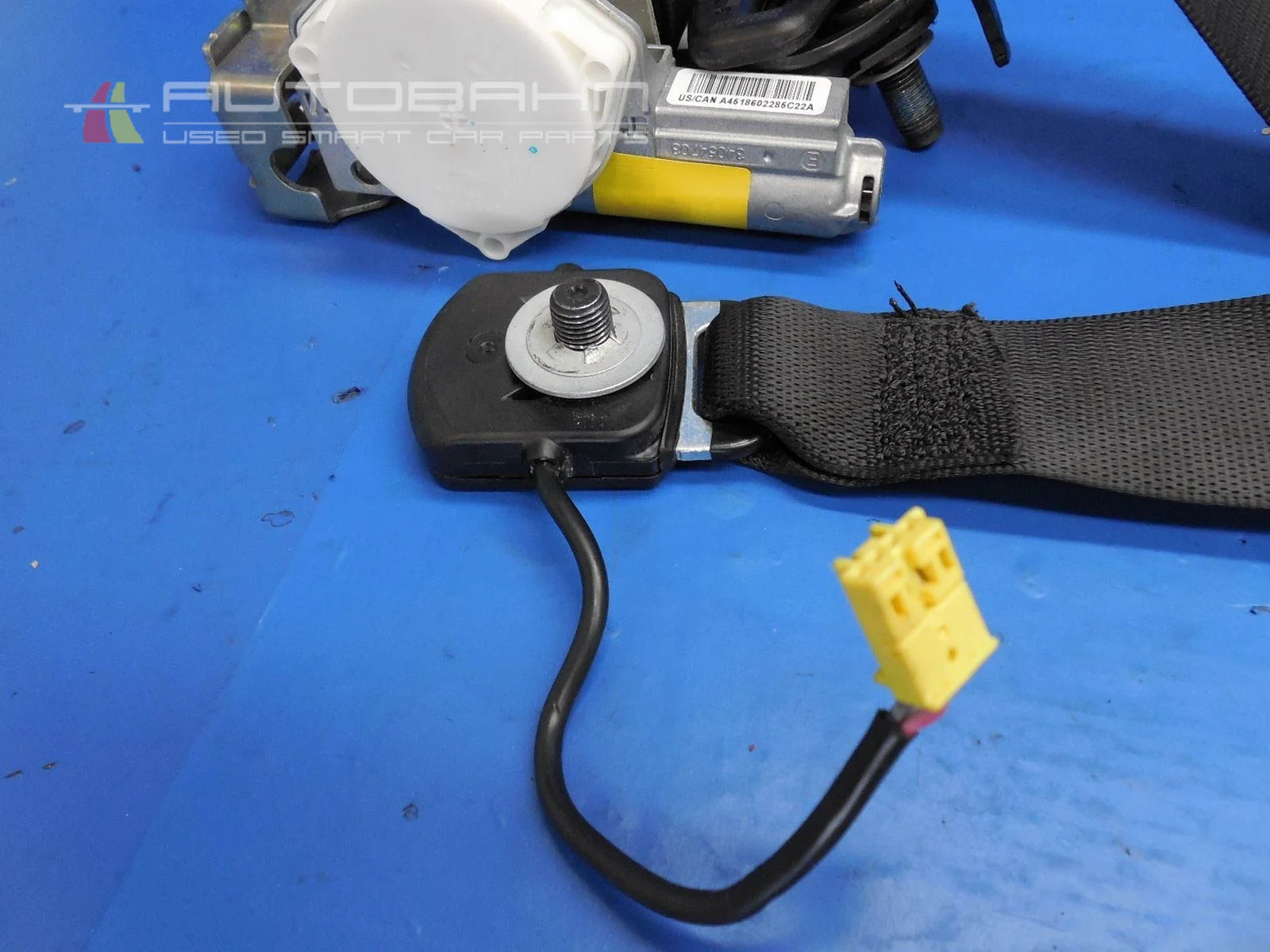 Fortwo OEM Right Passenger Side Seat Belt & Retractor & SRS 03.jpg