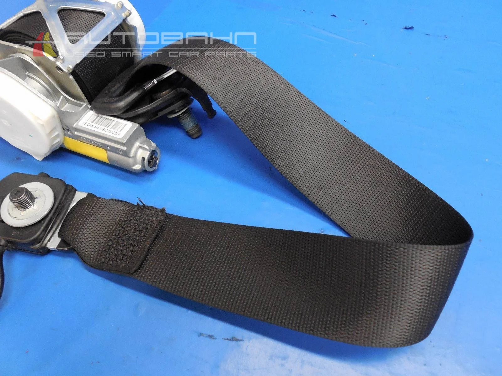 Fortwo OEM Right Passenger Side Seat Belt & Retractor & SRS 04.jpg