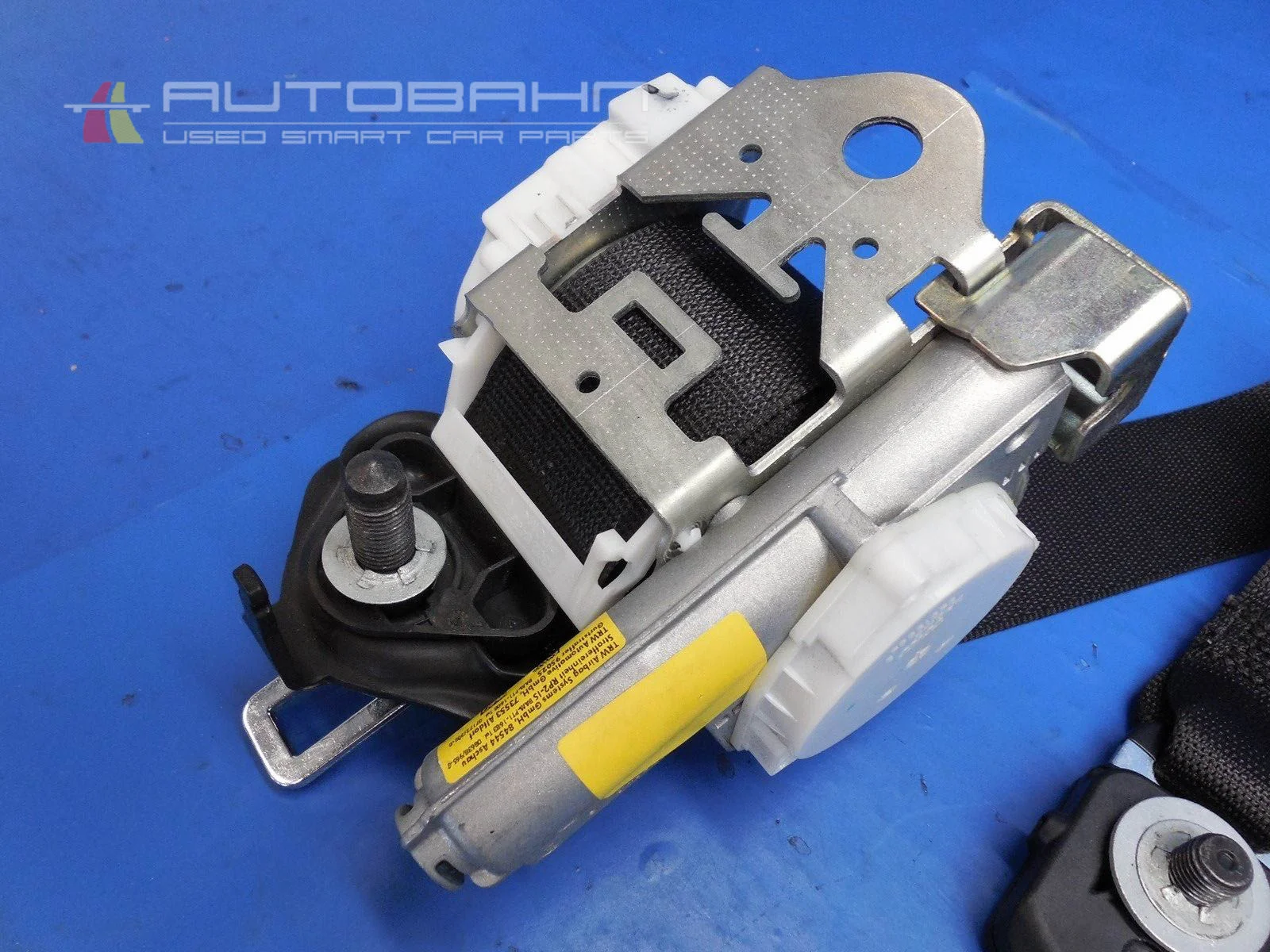 Fortwo OEM Right Passenger Side Seat Belt & Retractor & SRS 05.jpg