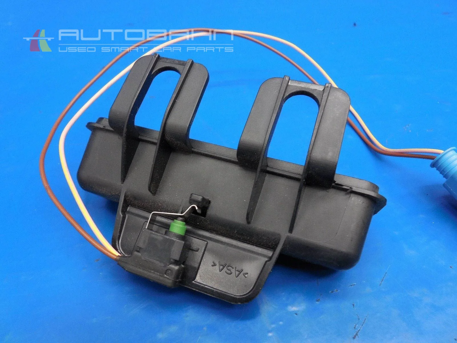 Fortwo Passion & Pure (2008-2014) OEM Rear Hatch Handle 03.jpg