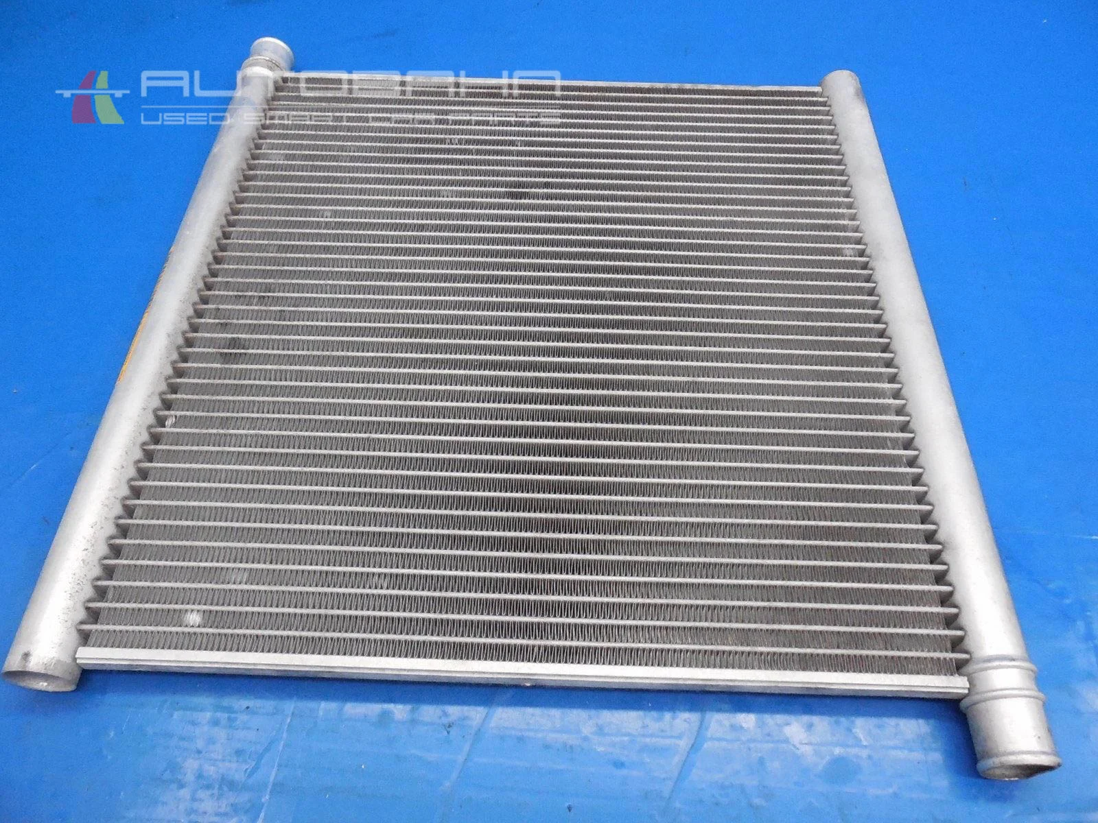 Fortwo Passion Pure (2008-2014) OEM Radiator 03.jpg