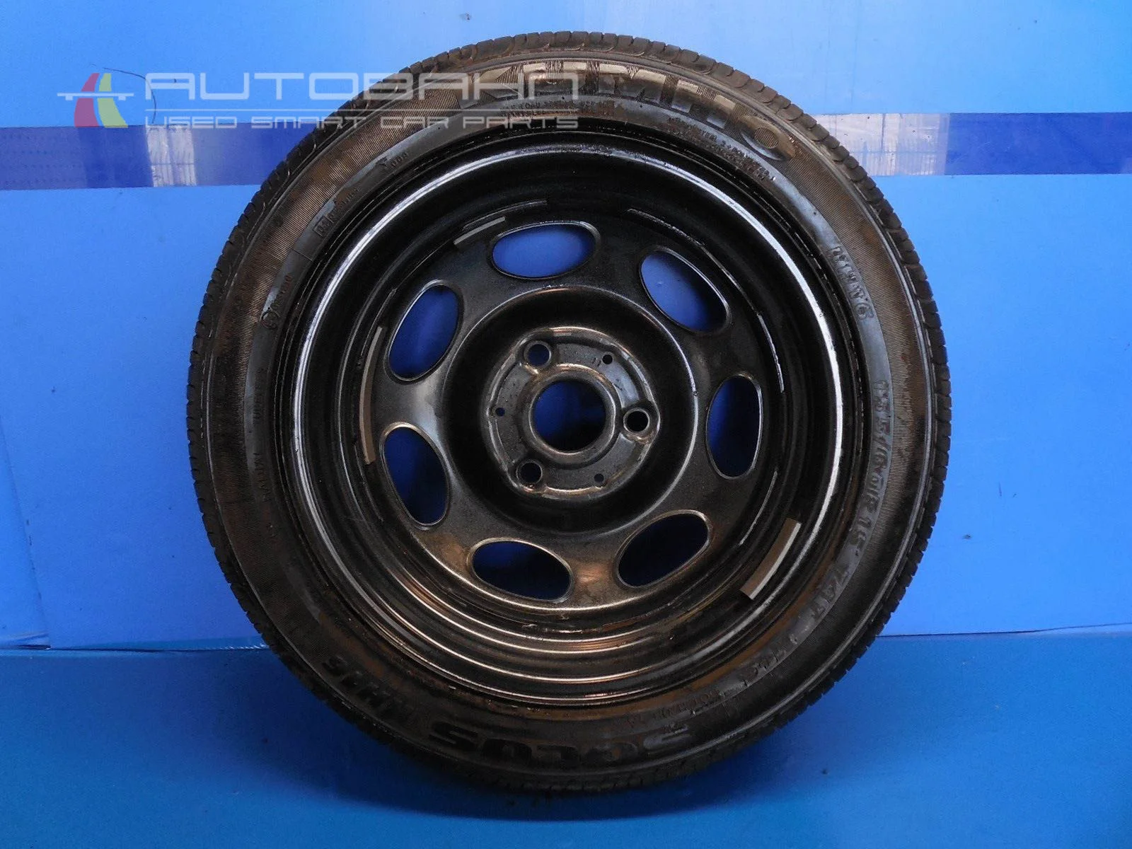Fortwo Passion Pure OEM Front Wheel & Tire 15x4.5 07.jpg