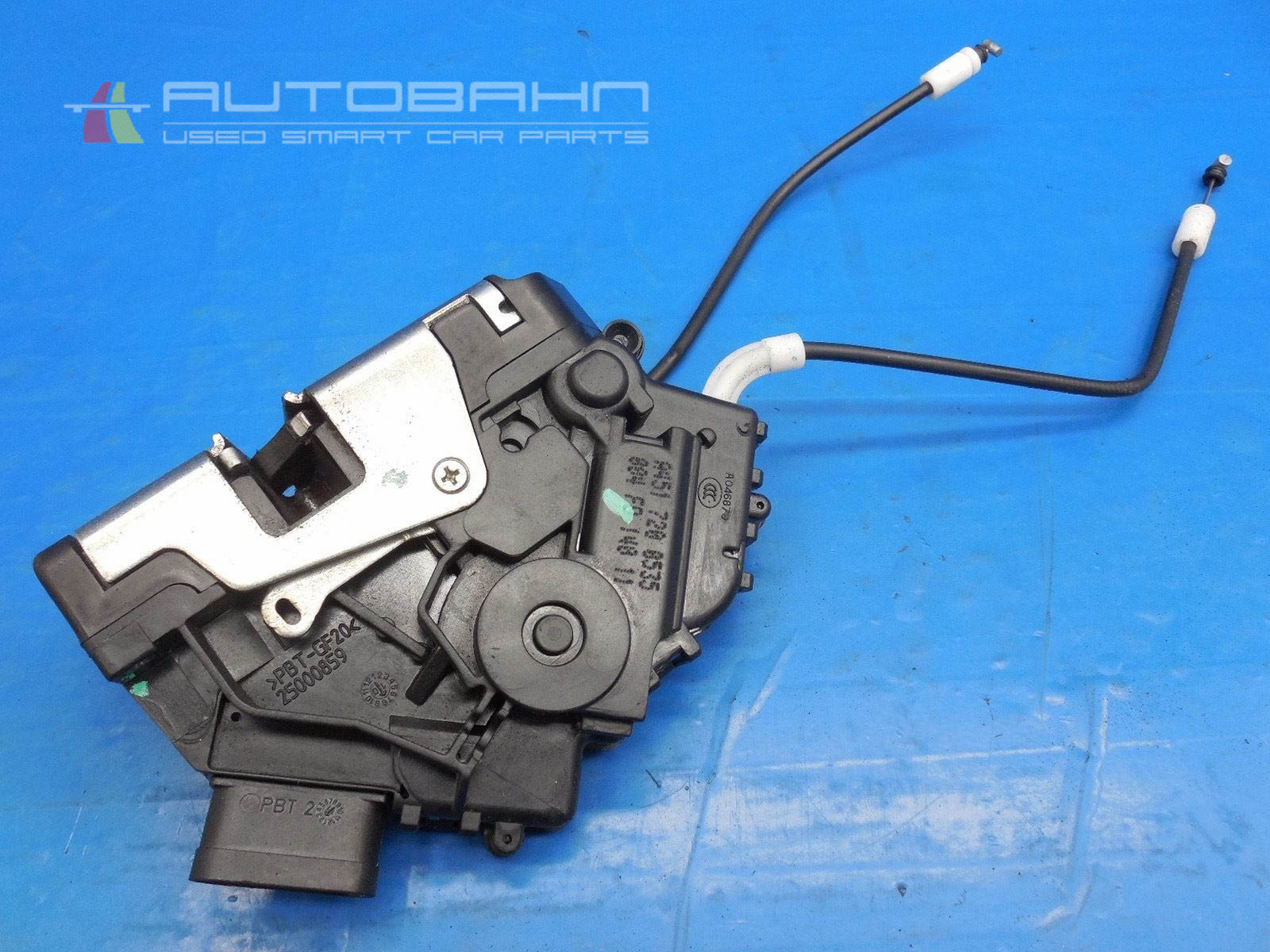 Fortwo Passion Pure OEM Left Side Door Lock Assembly 01.jpg
