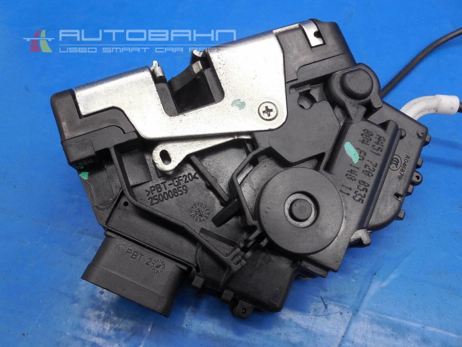 Fortwo Passion Pure OEM Left Side Door Lock Assembly 02.jpg