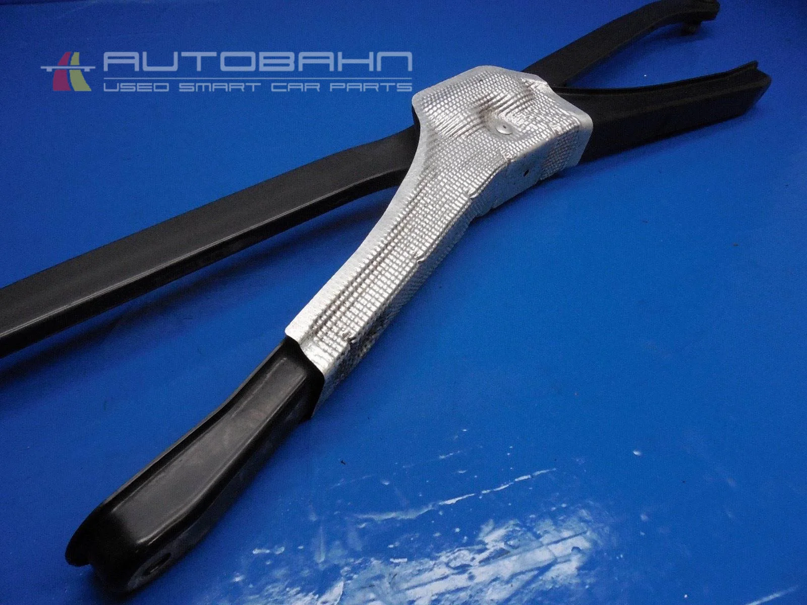 Fortwo Passion Pure OEM Rear Axle Crossmember Stabilizer 09.jpg