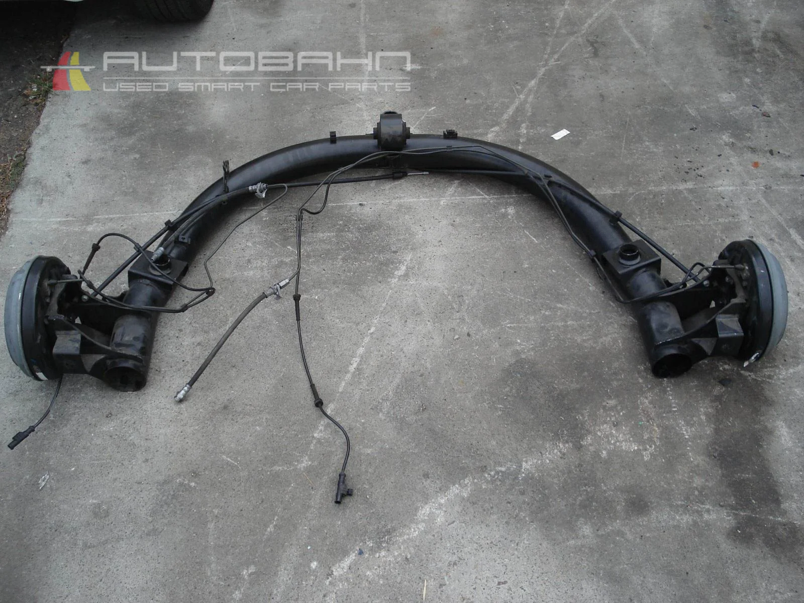 Fortwo Passion Pure OEM Rear Trailing Arm & Brakes 02.jpg