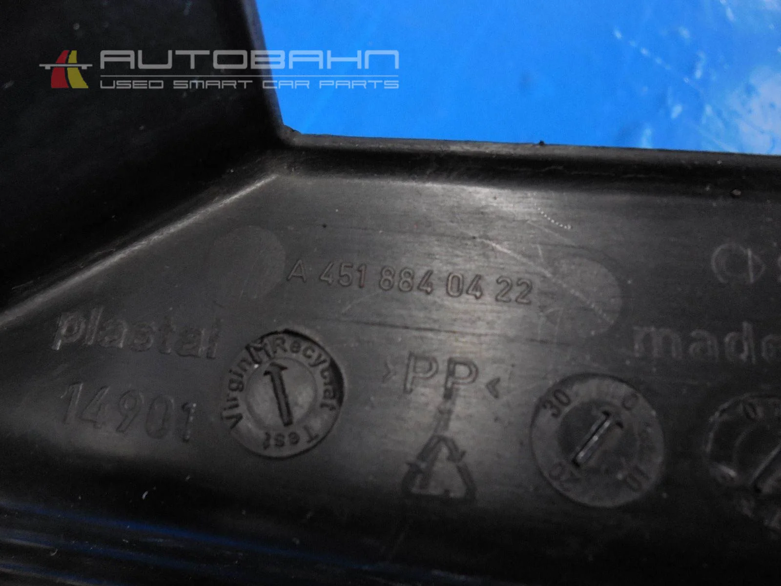 Fortwo Passion Pure OEM Right Rear Inner Fender Liner 02.jpg