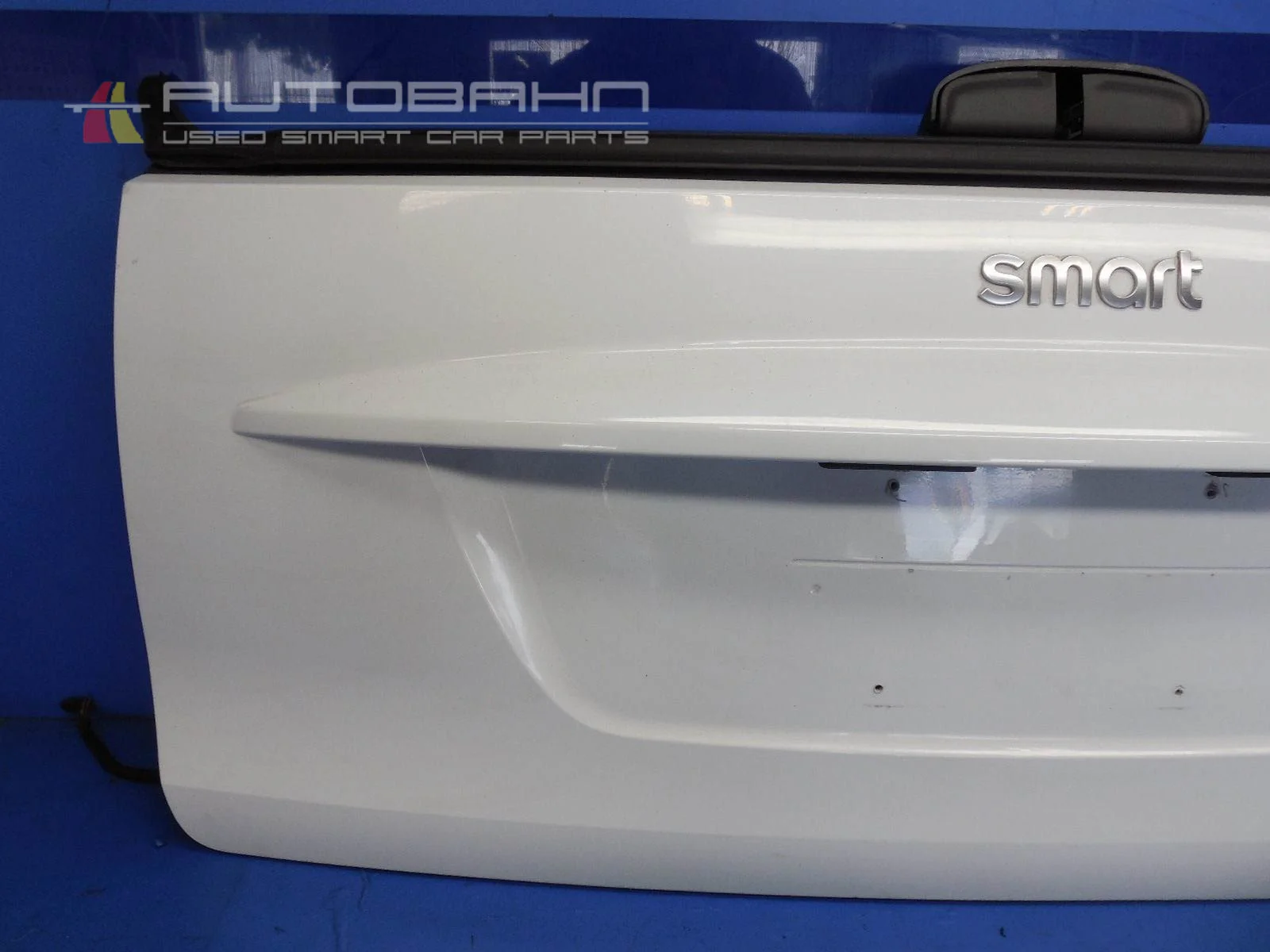 Fortwo-OEM-Complete-Hatchback-Tailgate-Liftgate-Trunk-Decklid-White-02.jpg