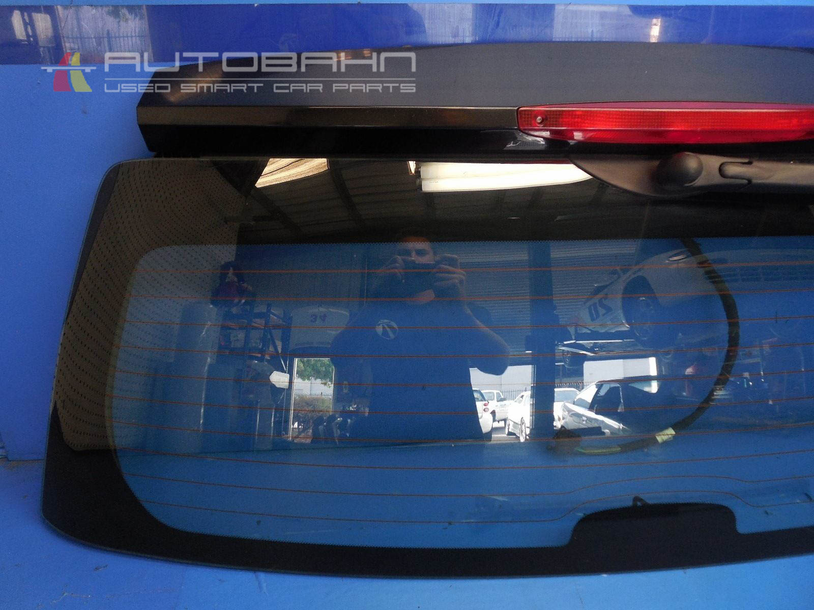 Fortwo-OEM-Complete-Rear-Hatch-Window-Wiper-Glass-Shocks-BrakeLight-02.jpg