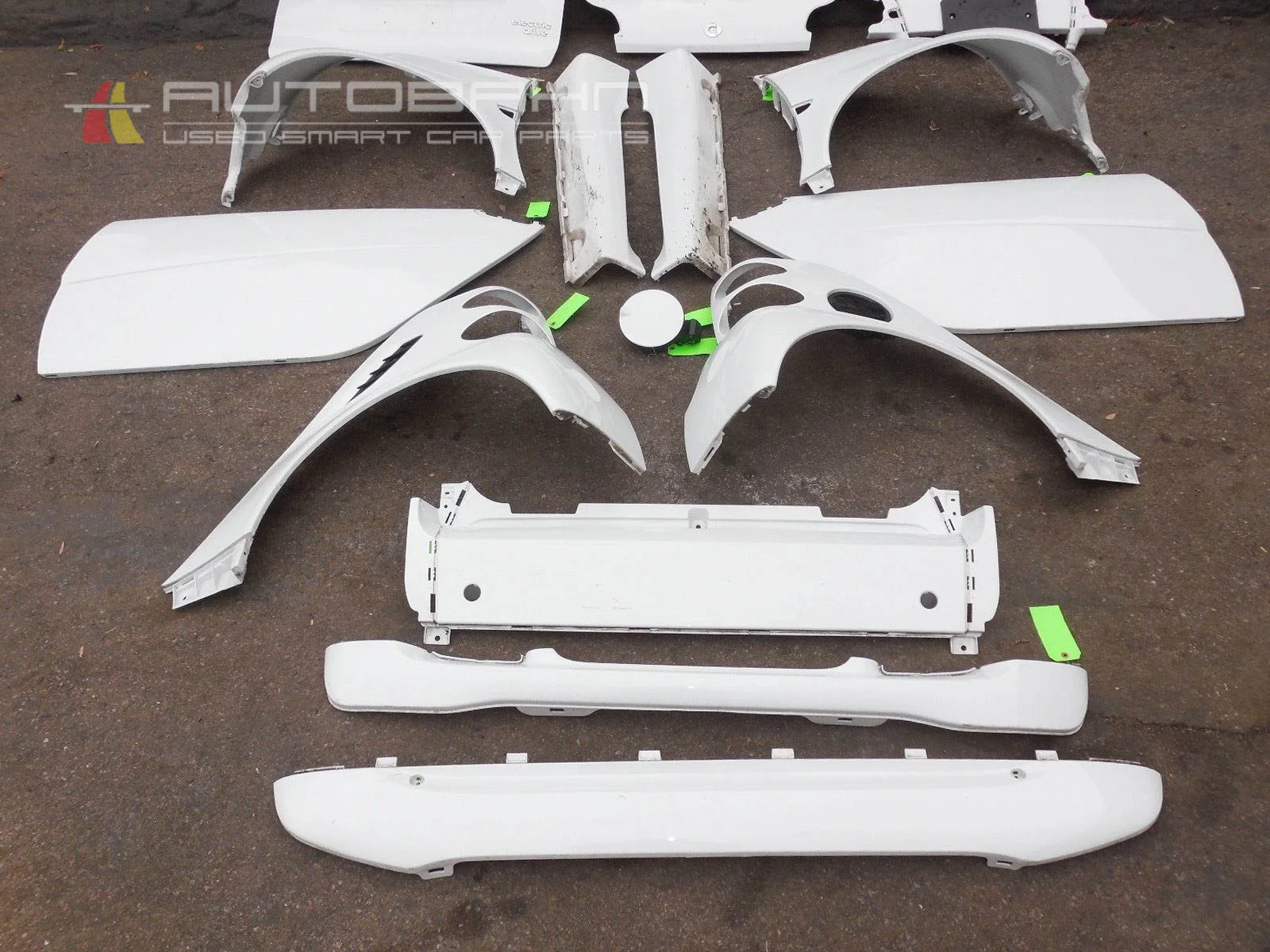 Fortwo-Passion-Pure-OEM-Complete-Set-White-Body-Panels-Entire Car-05.jpg
