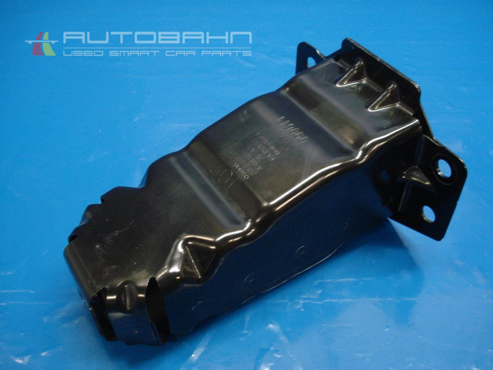 ForTwo-Passion-Pure-OEM-Front-Core-Support-Bracket-01.jpg