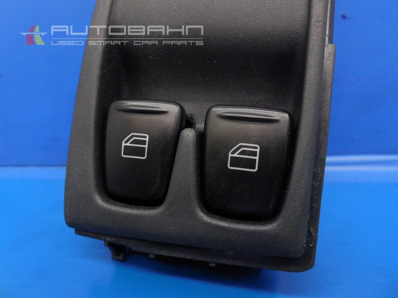 Smart Car Fortwo OEM Power Window Switches & Panel 02.jpg