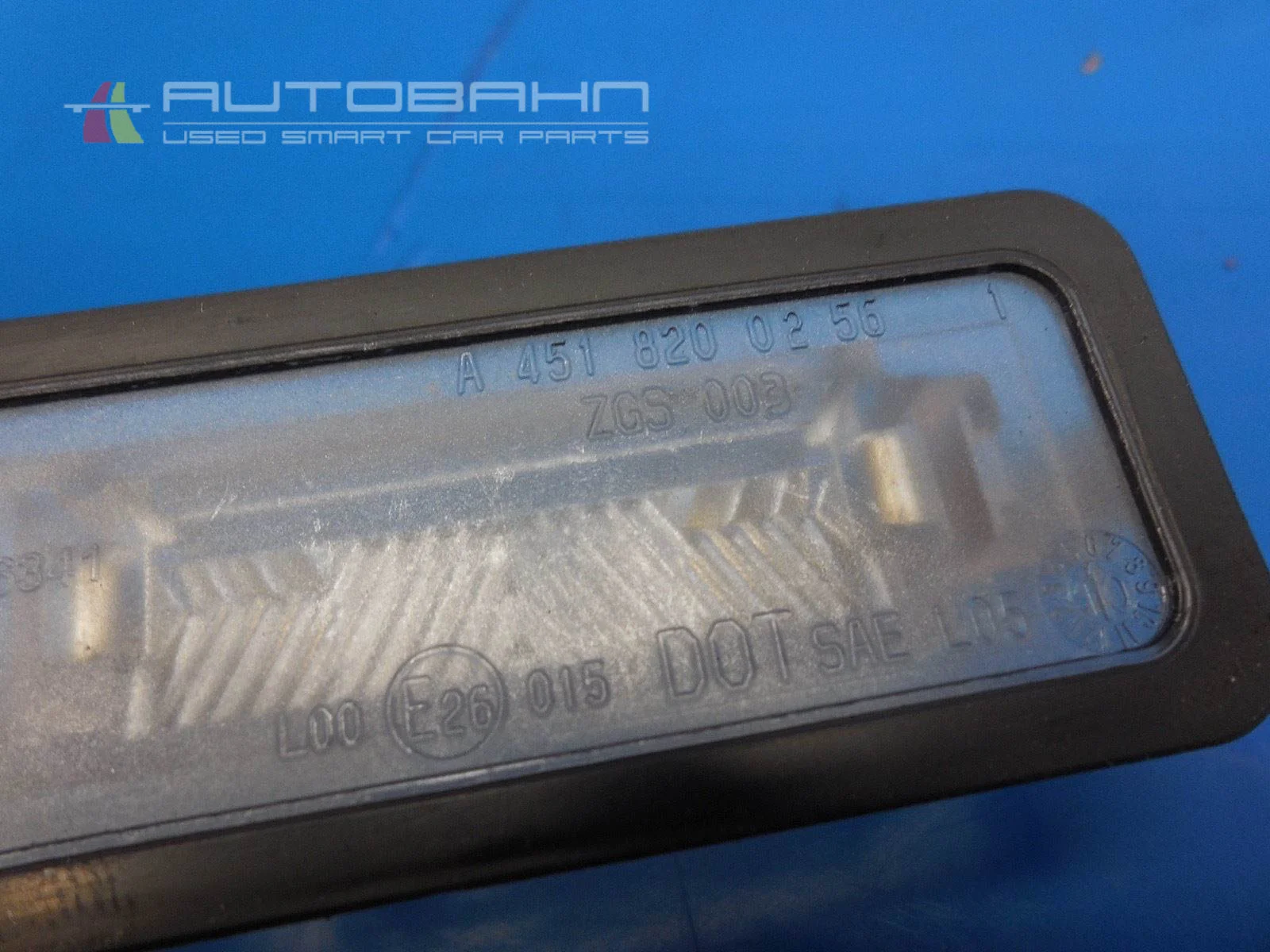 Fortwo Passion Pure OEM License Plate Light + Bulb 03.jpg