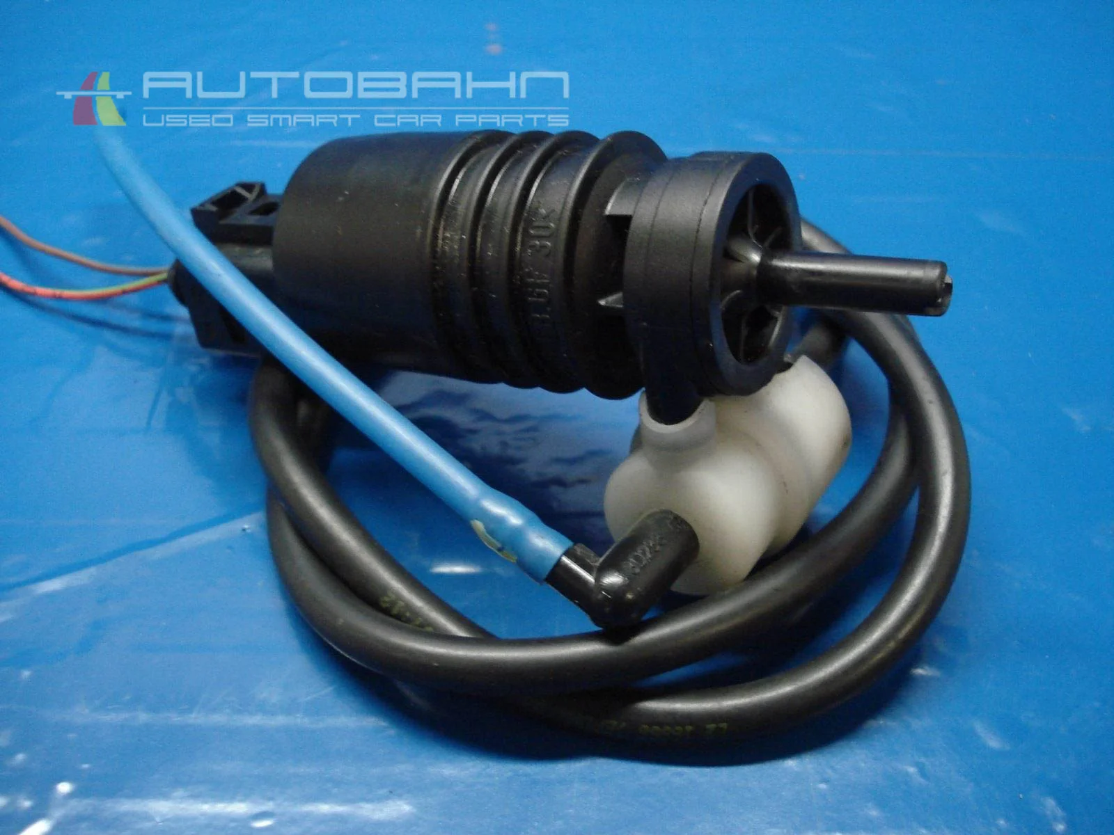 Fortwo Passion Pure OEM Mercedes Windshield Washer Pump 02.jpg