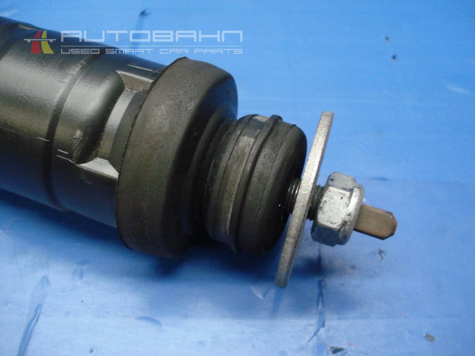Fortwo Passion Pure OEM Bilstein Rear Shock 04.jpg