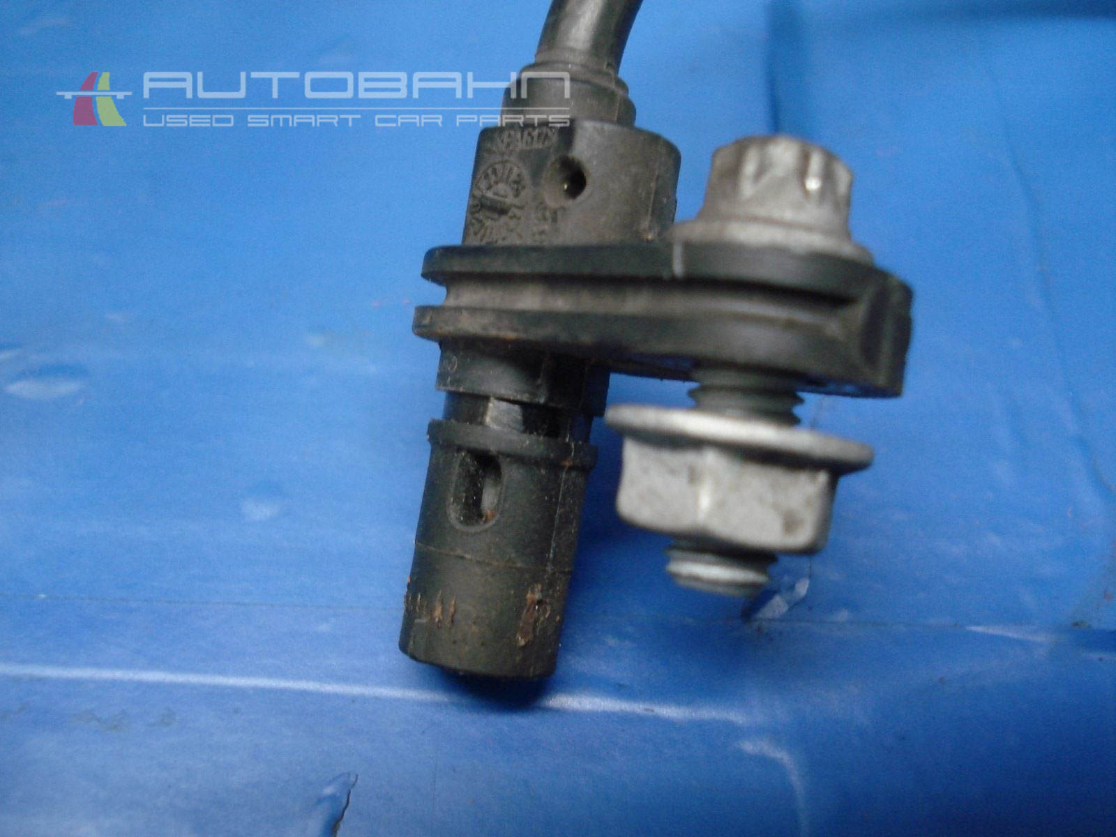 Fortwo Passion Pure OEM Right Rear ABS Speed Sensor 02.jpg