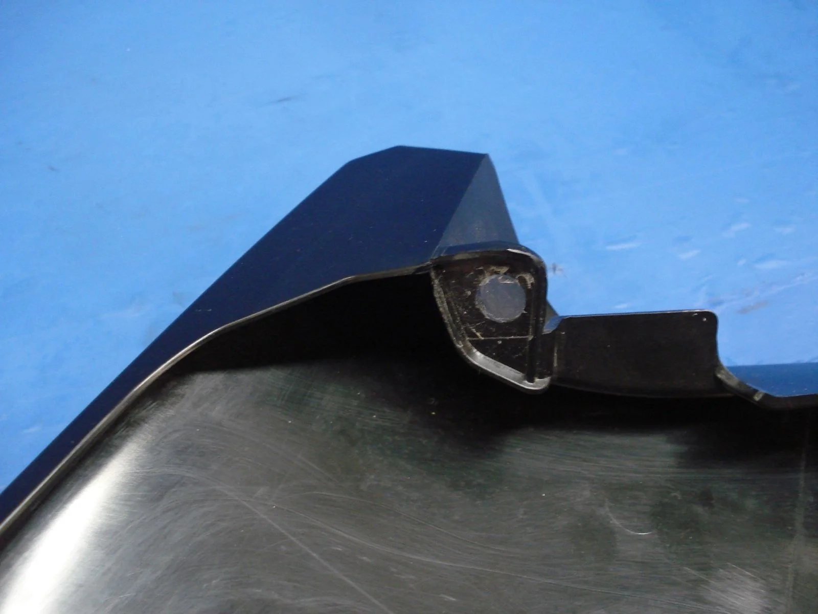 Fortwo Passion Pure OEM Exterior Right Side C Pillar Trim Panel 04.JPG