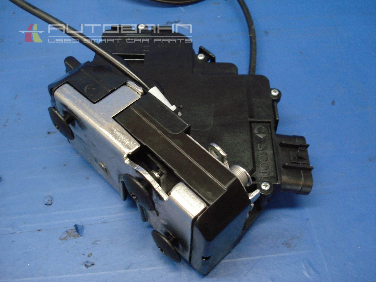 Fortwo Passion Pure OEM Right Side Door Lock Latch Assembly 03.jpg