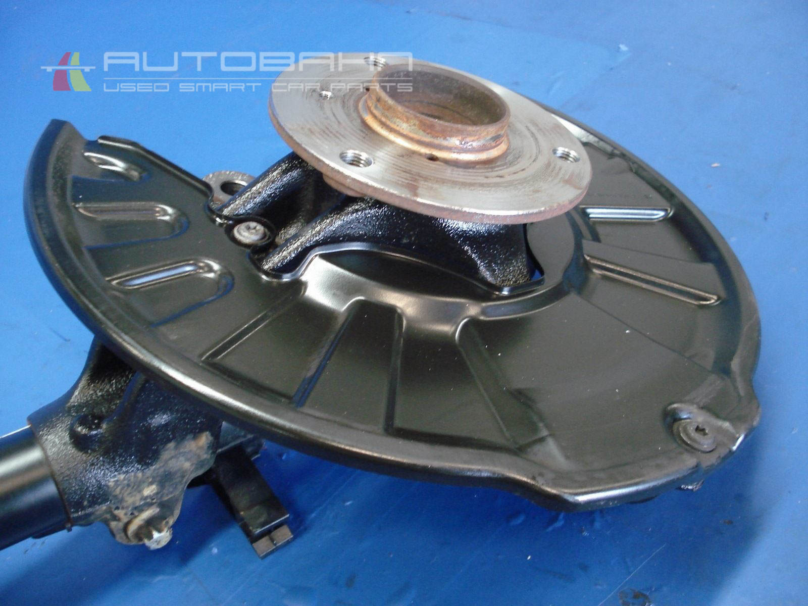 Fortwo Passion Pure OEM Front Left Strut Spindle Assembly 07.jpg