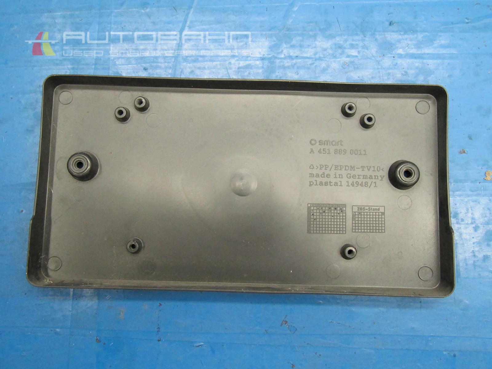 Fortwo Passion Pure Front License Plate Bracket 03.jpg