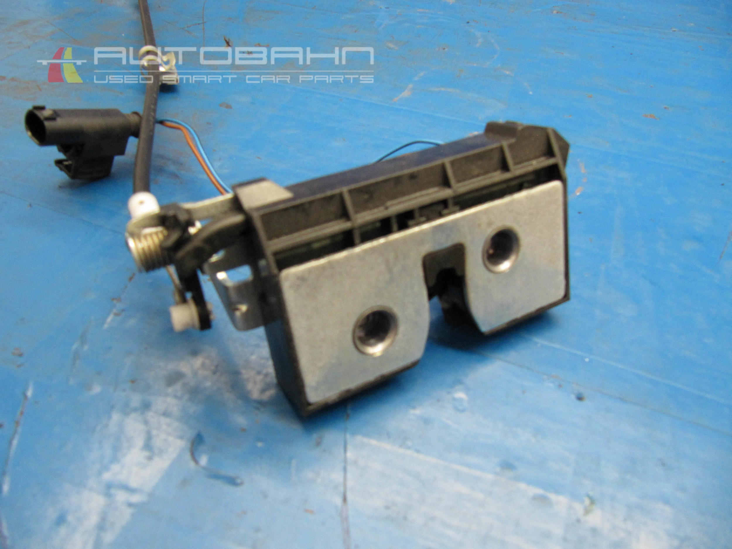 Fortwo Passion Rear Tailgate Glass Latch Complete 04.jpg