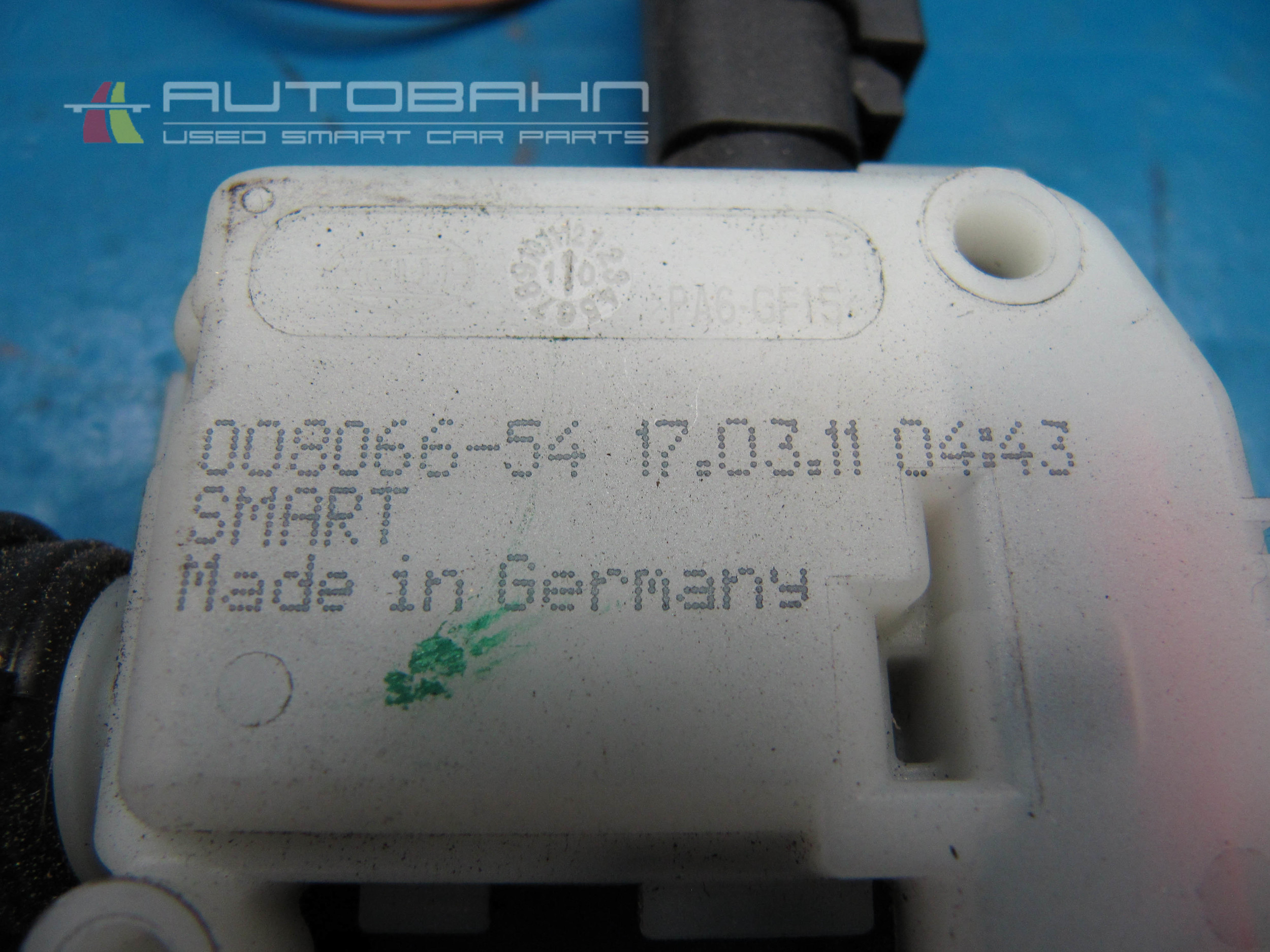 Fortwo Passion Rear Tailgate Glass Latch Complete 07.jpg