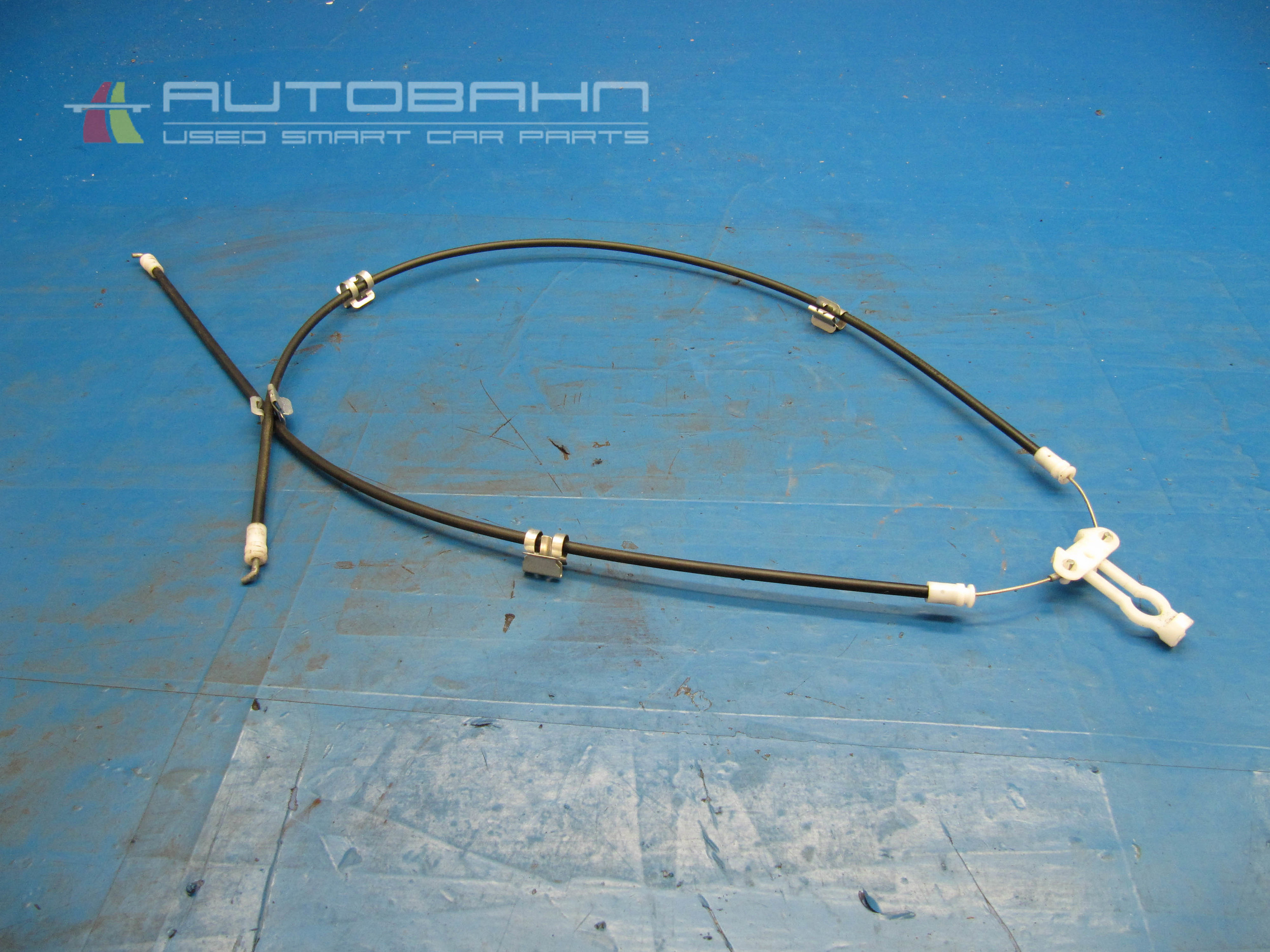 Fortwo Passion Rear Tailgate release Soloniod With Cables 05.jpg