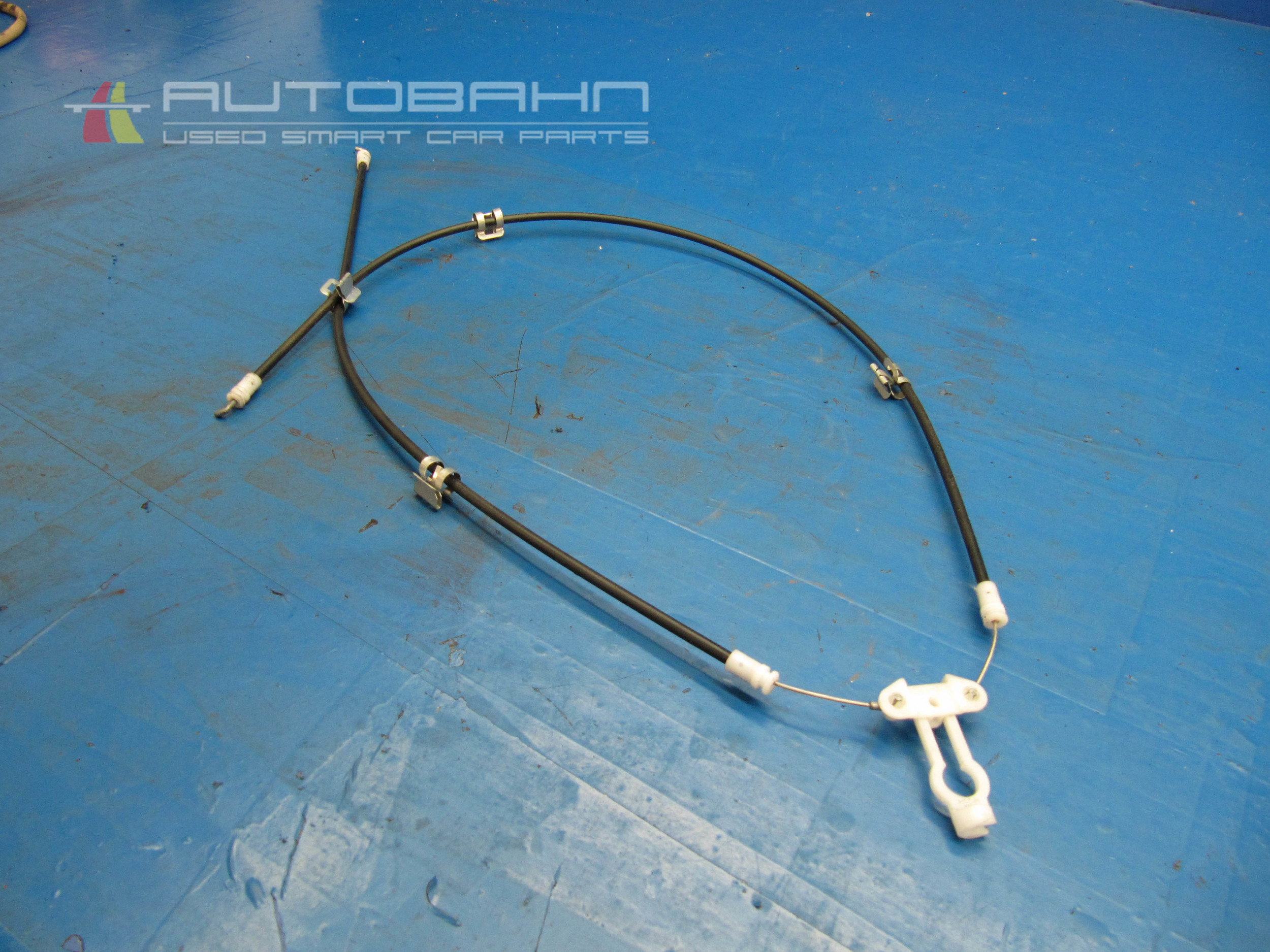 Fortwo Passion Rear Tailgate release Soloniod With Cables 07.jpg