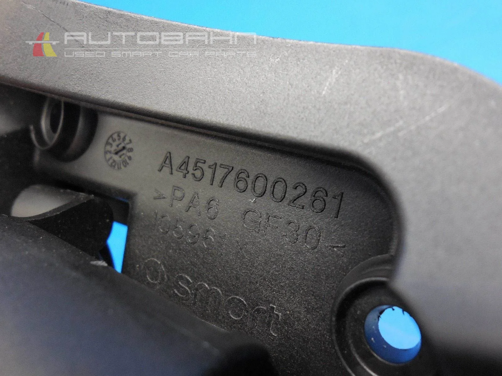 Fortwo Passion Pure OEM Passenger Right Side Interior Door Handle & Base 04.jpg