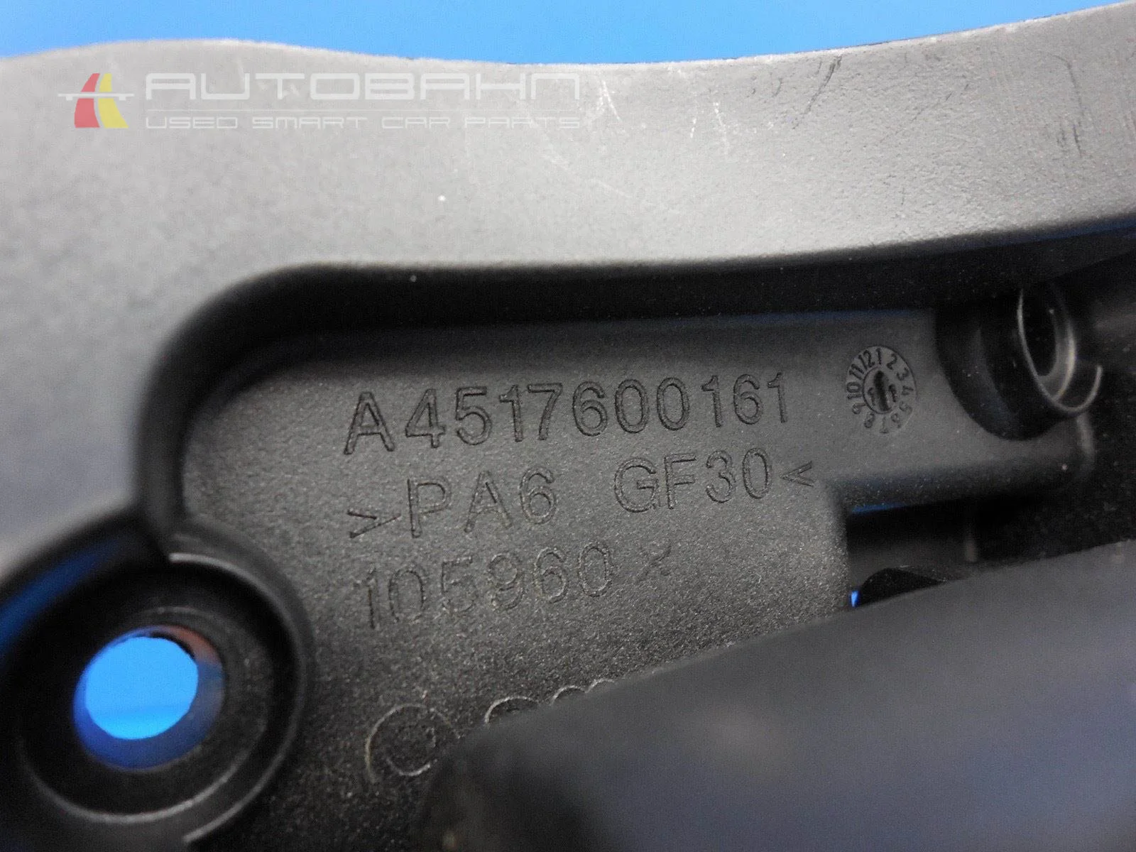 Fortwo Passion Pure OEM Drivers Left Side Interior Door Handle & Base 05.jpg