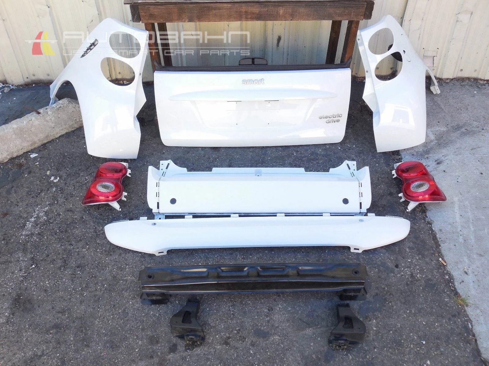 Fortwo Passion Pure 2008-2012 OEM Rear End Collision Repair Package 01.jpg