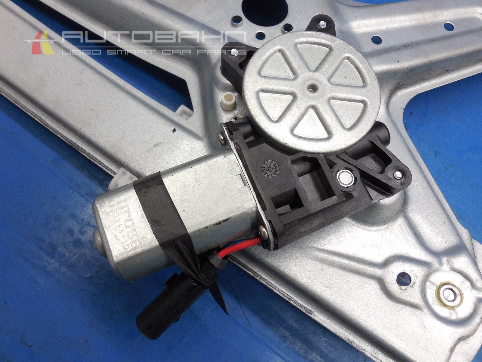 Fortwo Passion Pure (2008-2015) Power Window Conversion Kit 03.jpg