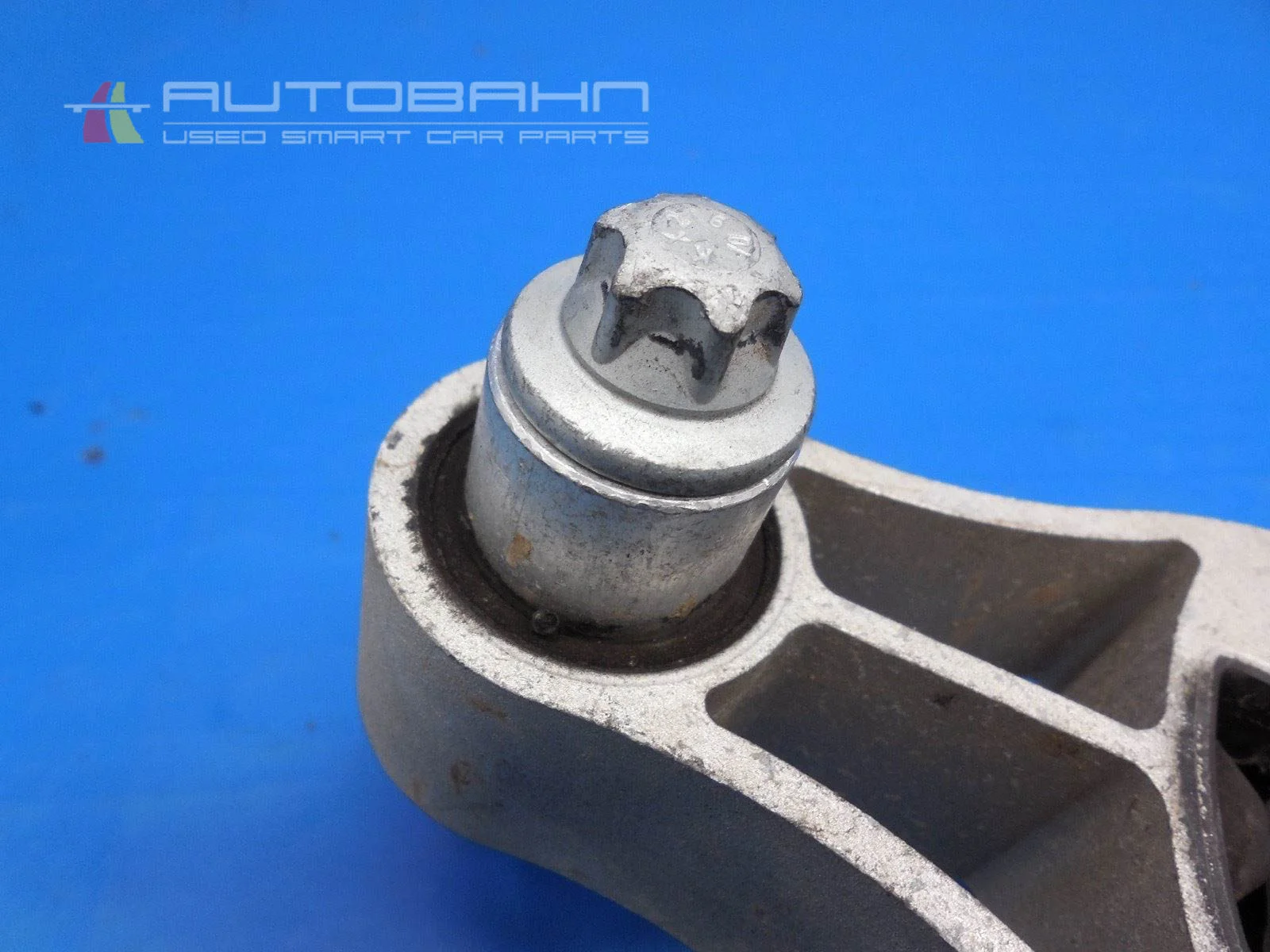 Fortwo Passion Pure (2008-2015) OEM Engine Motor Mount 03.jpg