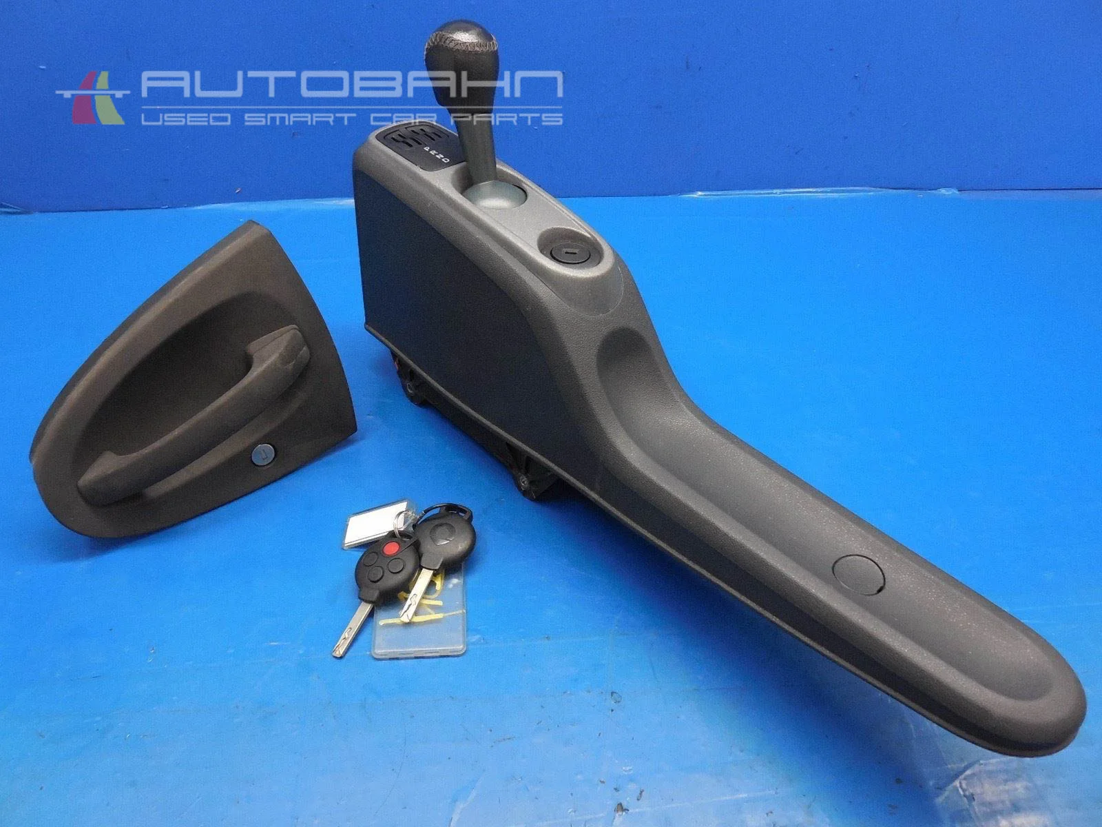 Fortwo OEM Shifter Assembly with Keys & Igntion & Door Handle 01.jpg